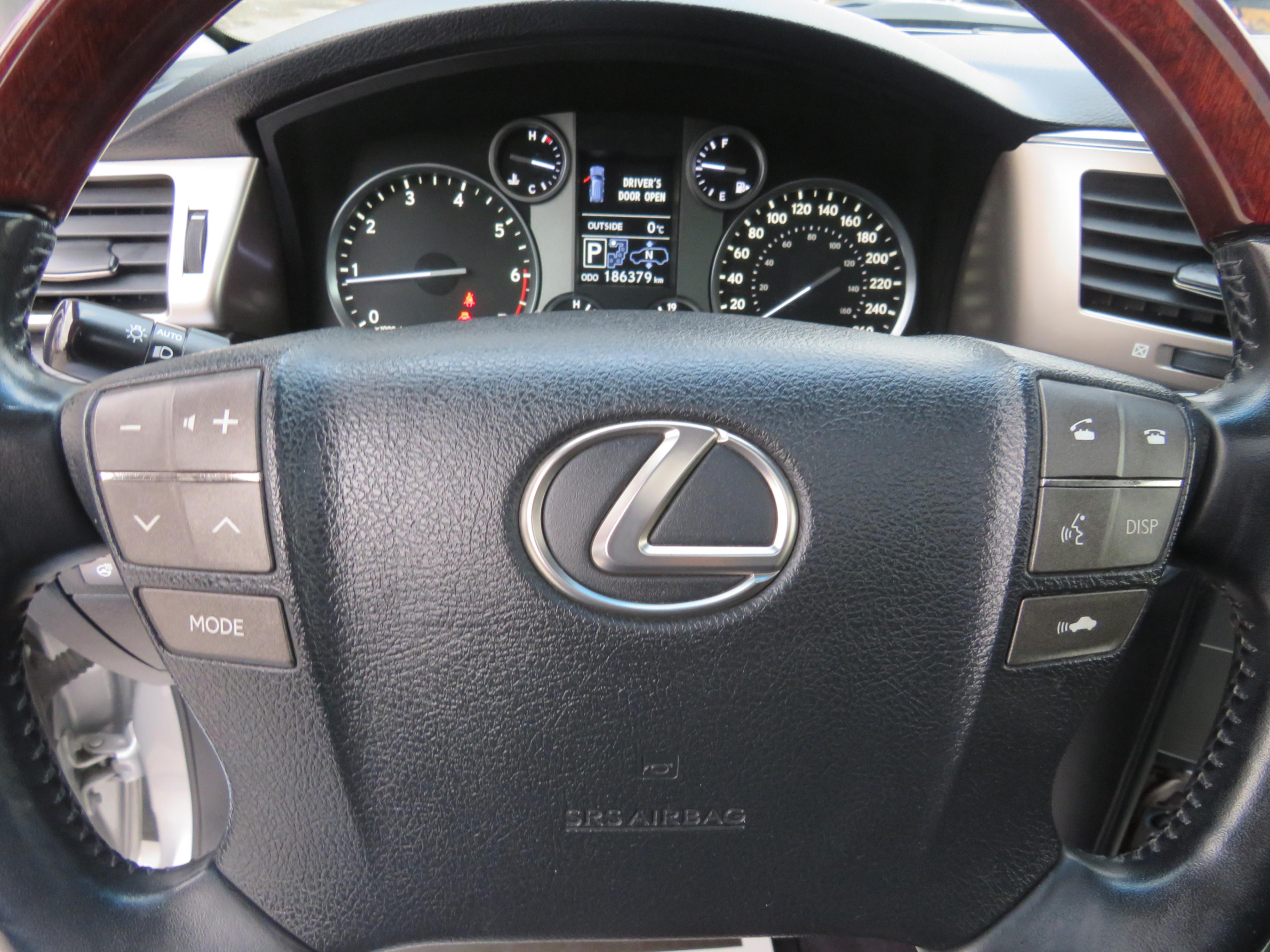 /aspireauto/2013-Lexus-LX570-632576590949065.jpg