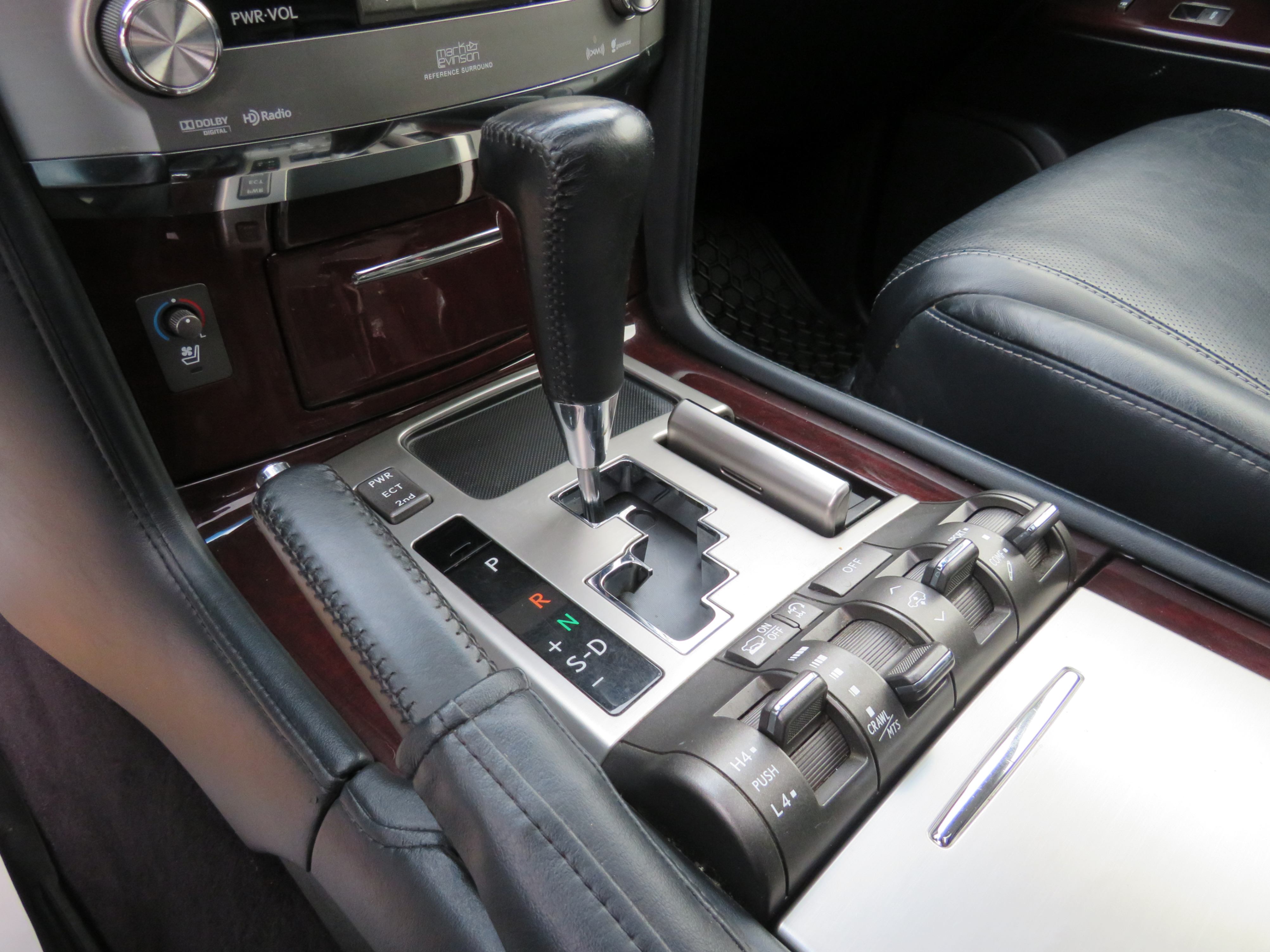 /aspireauto/2013-Lexus-LX570-899648853773708.jpg