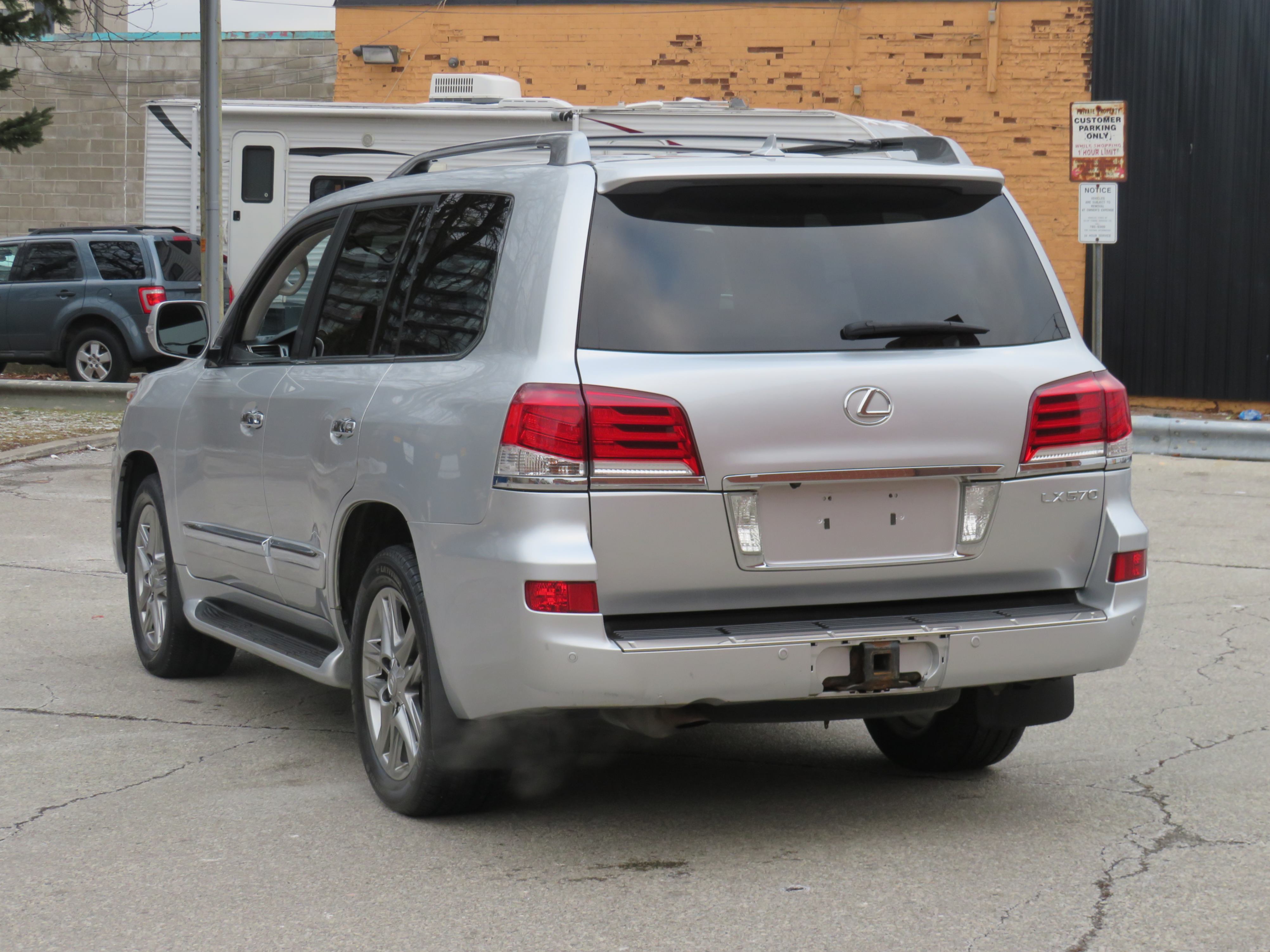 /aspireauto/2013-Lexus-LX570-9808095389037972.jpg