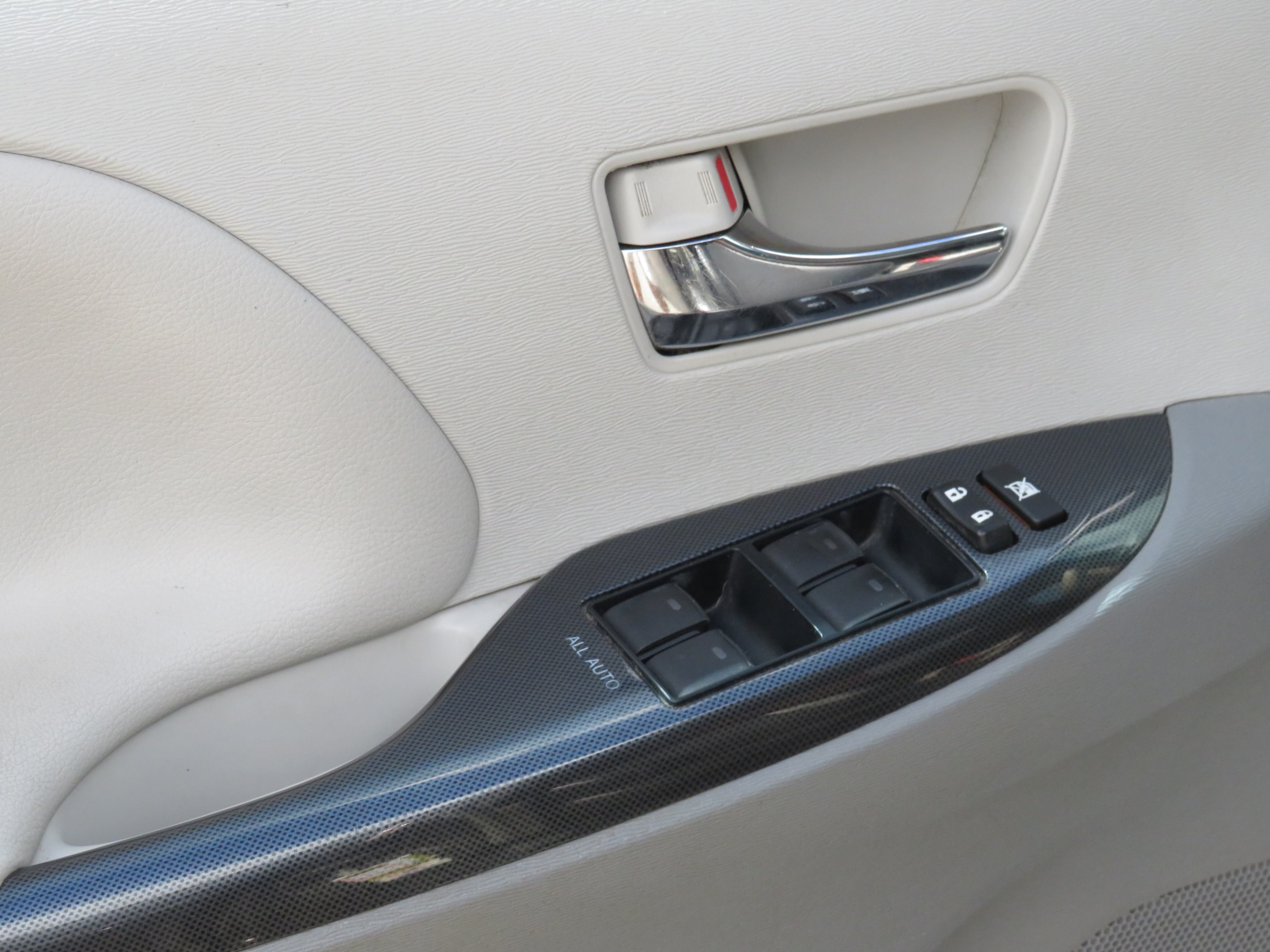 /aspireauto/2013-Toyota-Sienna-2569725480154823.jpg