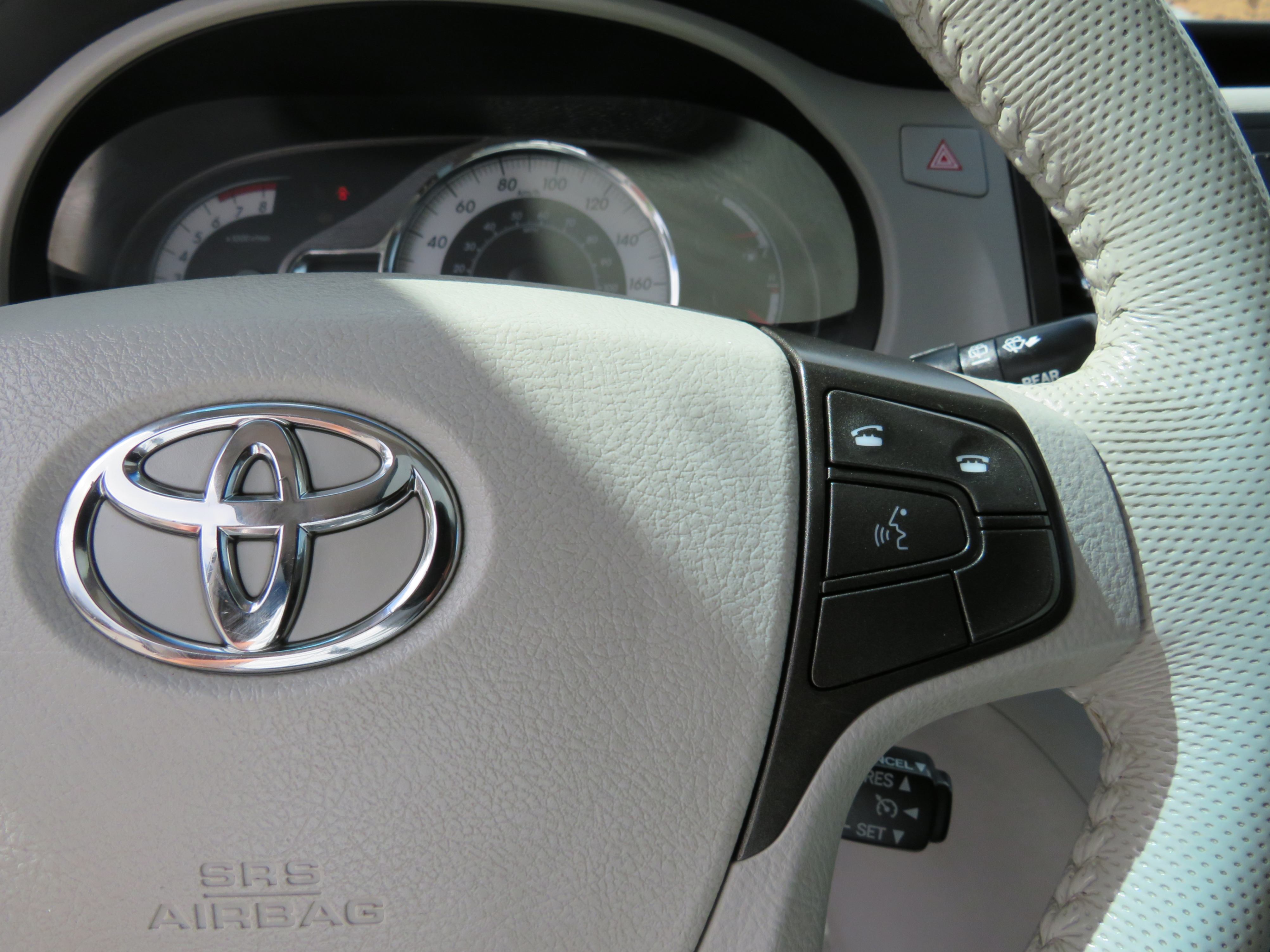 /aspireauto/2013-Toyota-Sienna-7092650507180174.jpg