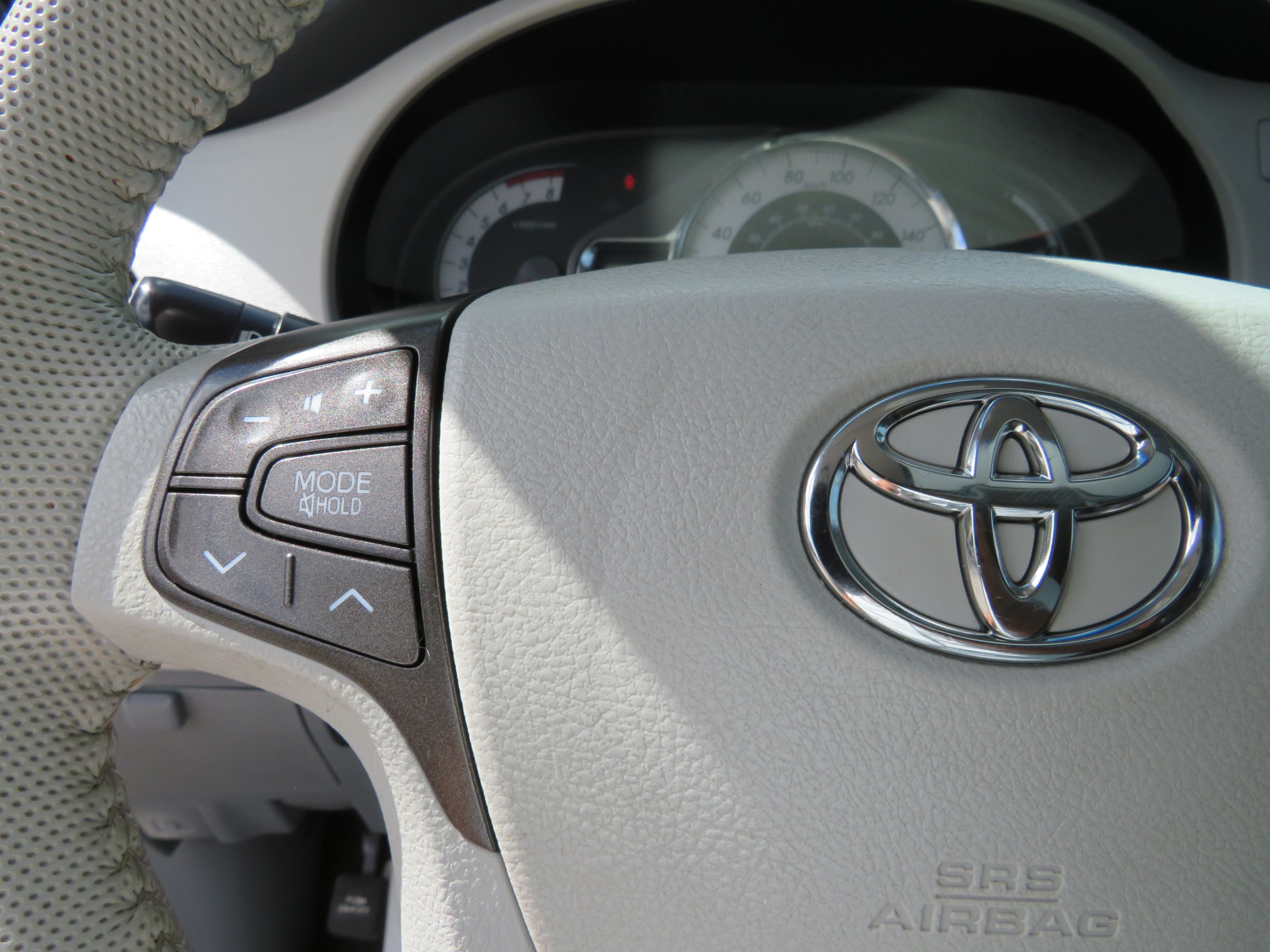 /aspireauto/2013-Toyota-Sienna-9263883302211109.jpg