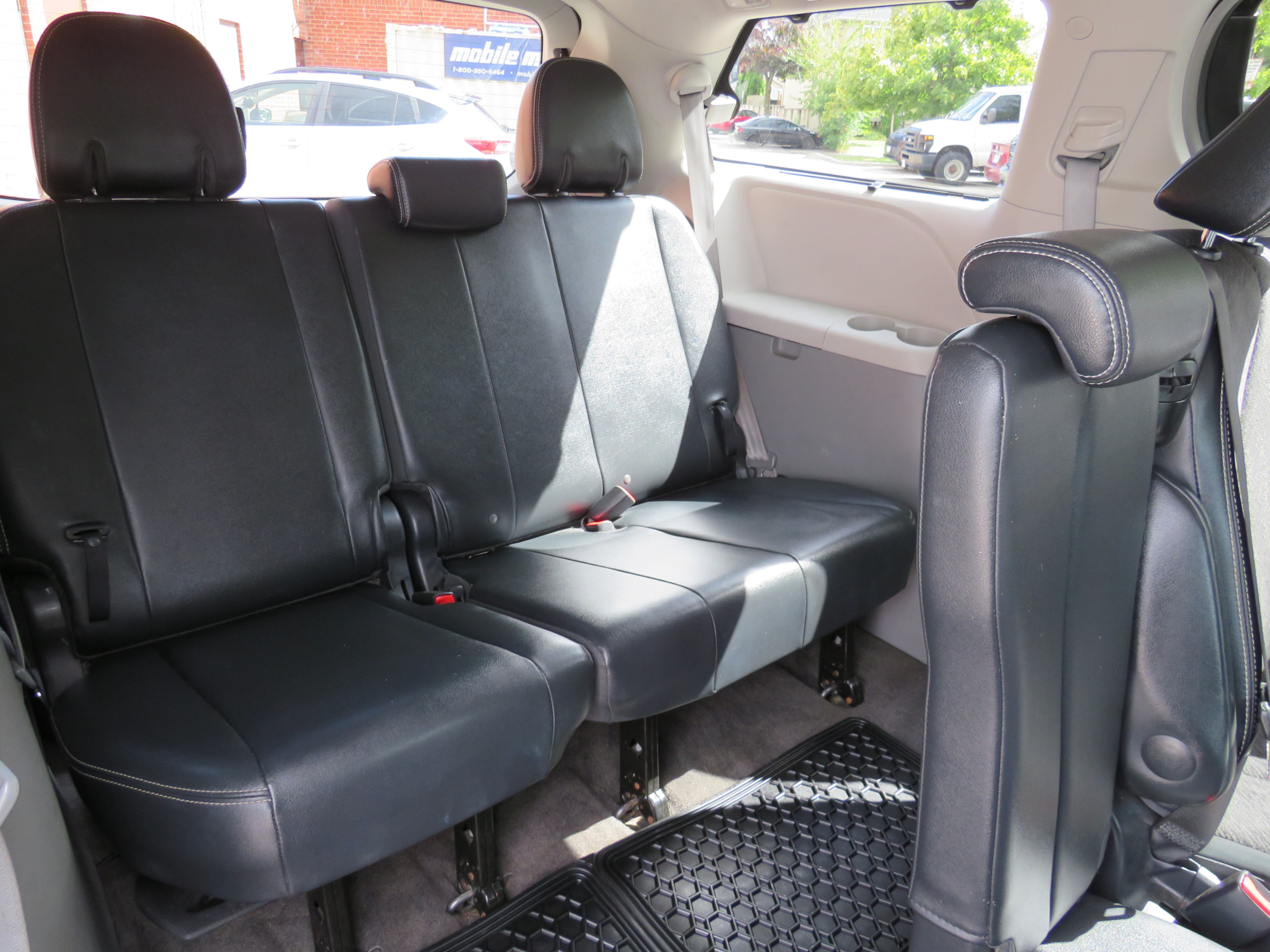 /aspireauto/2013-Toyota-Sienna-9479997419078277.jpg