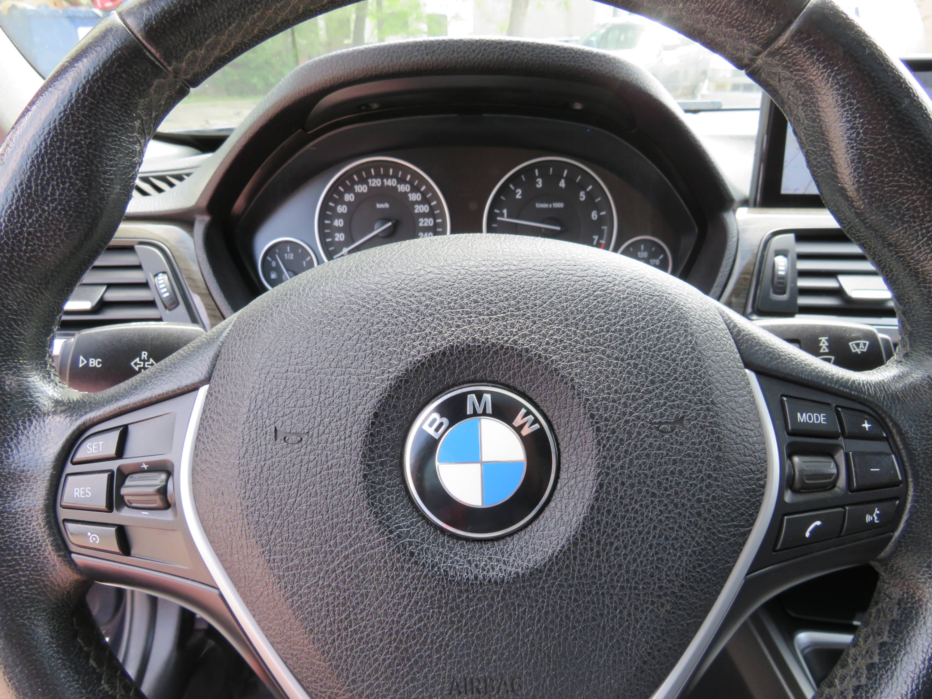 /aspireauto/2014-BMW-3Series-867994480664015.jpg