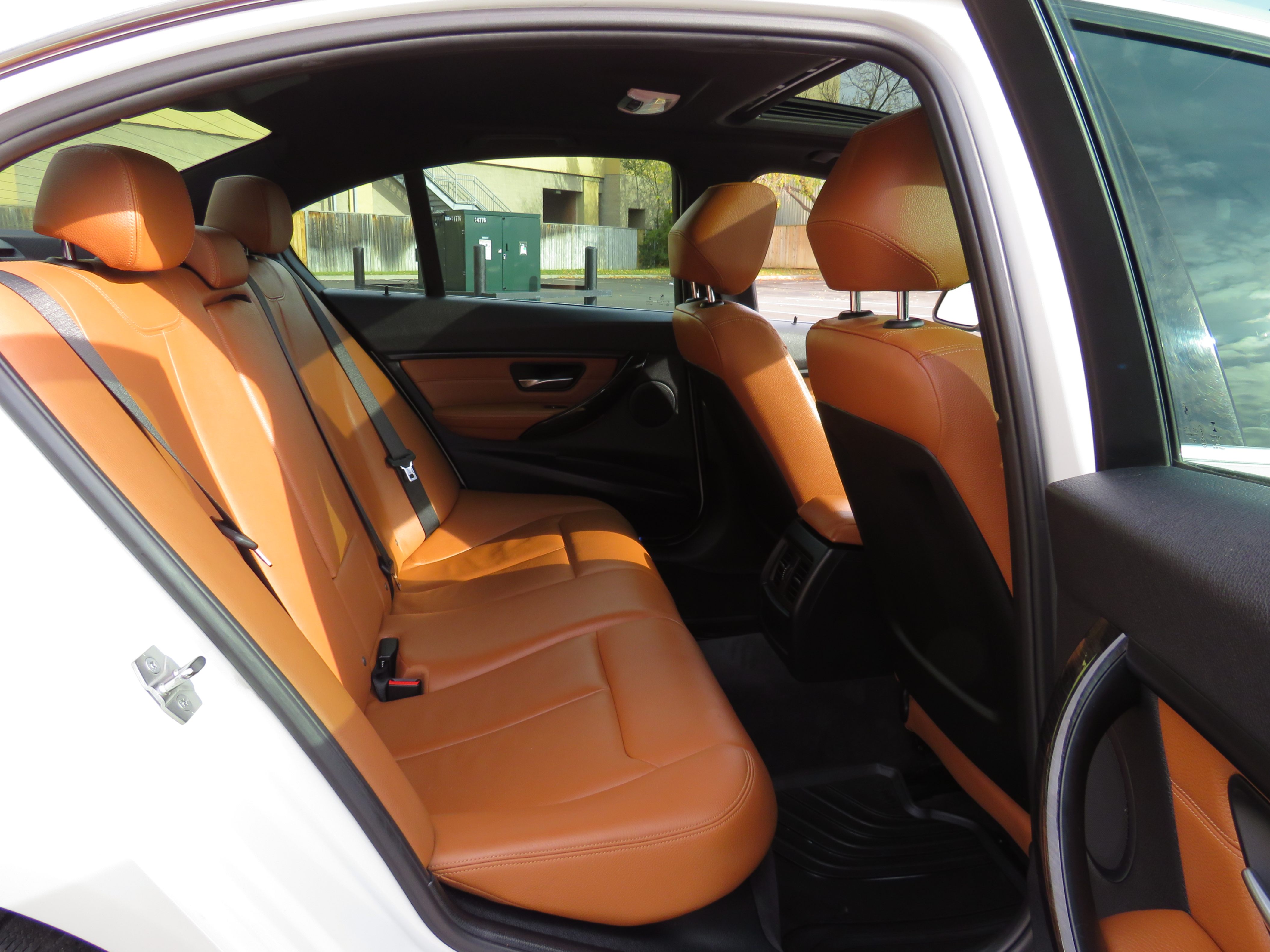 /aspireauto/2015-BMW-3Series-15843820836757283.jpg