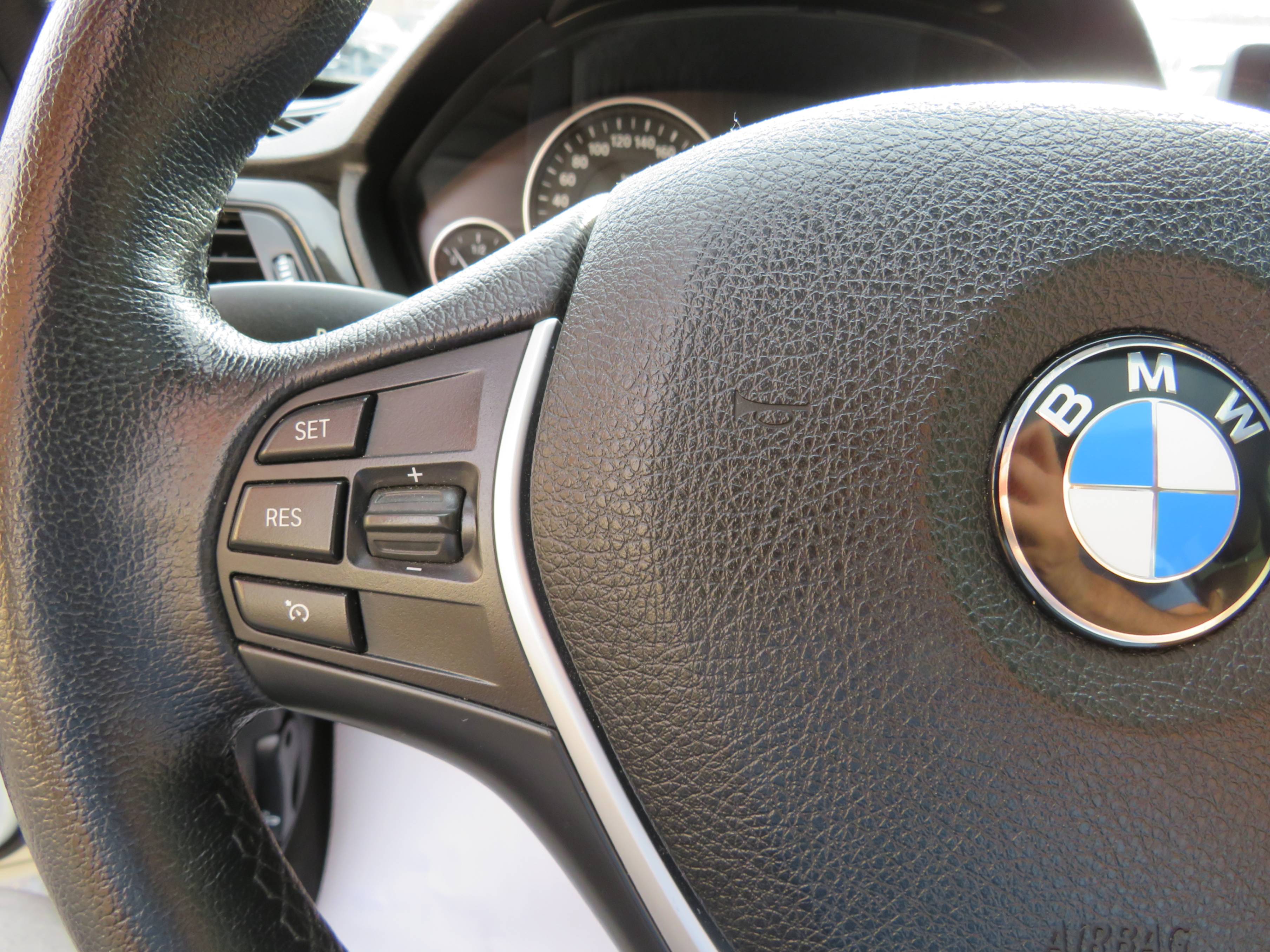 /aspireauto/2015-BMW-3Series-3223966980867907.jpg