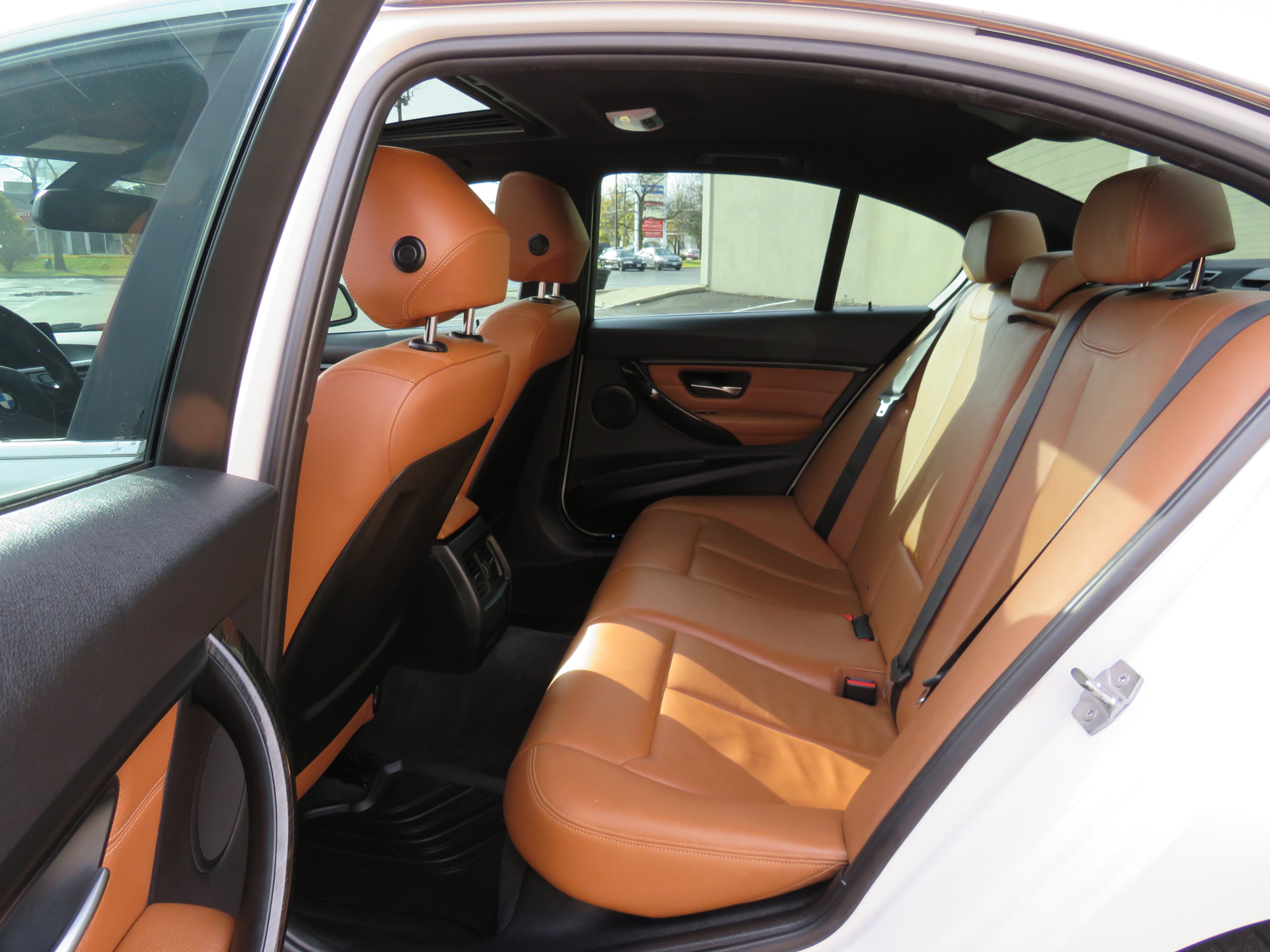 /aspireauto/2015-BMW-3Series-34440790927773435.jpg