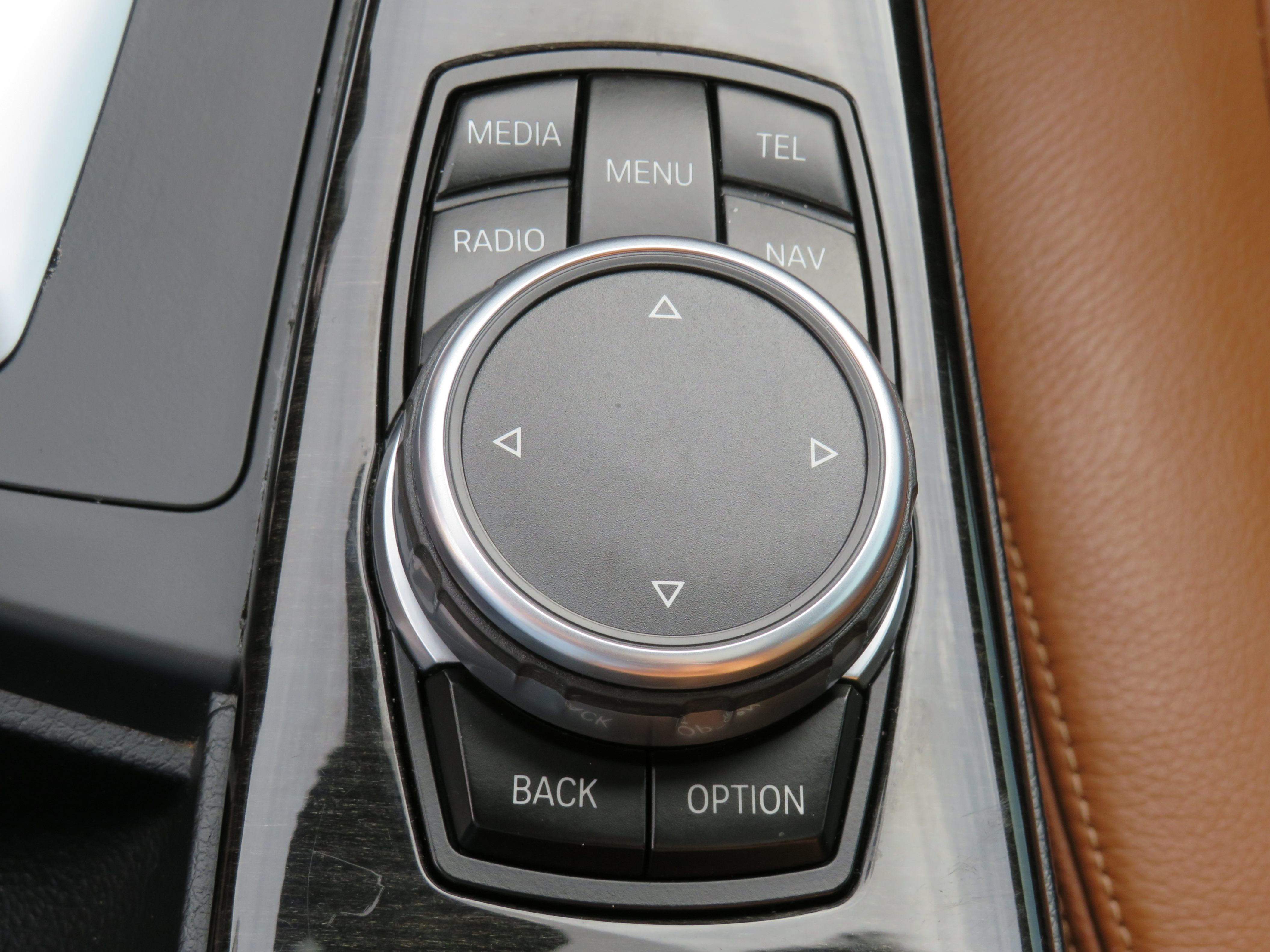 /aspireauto/2015-BMW-3Series-860676432265451.jpg