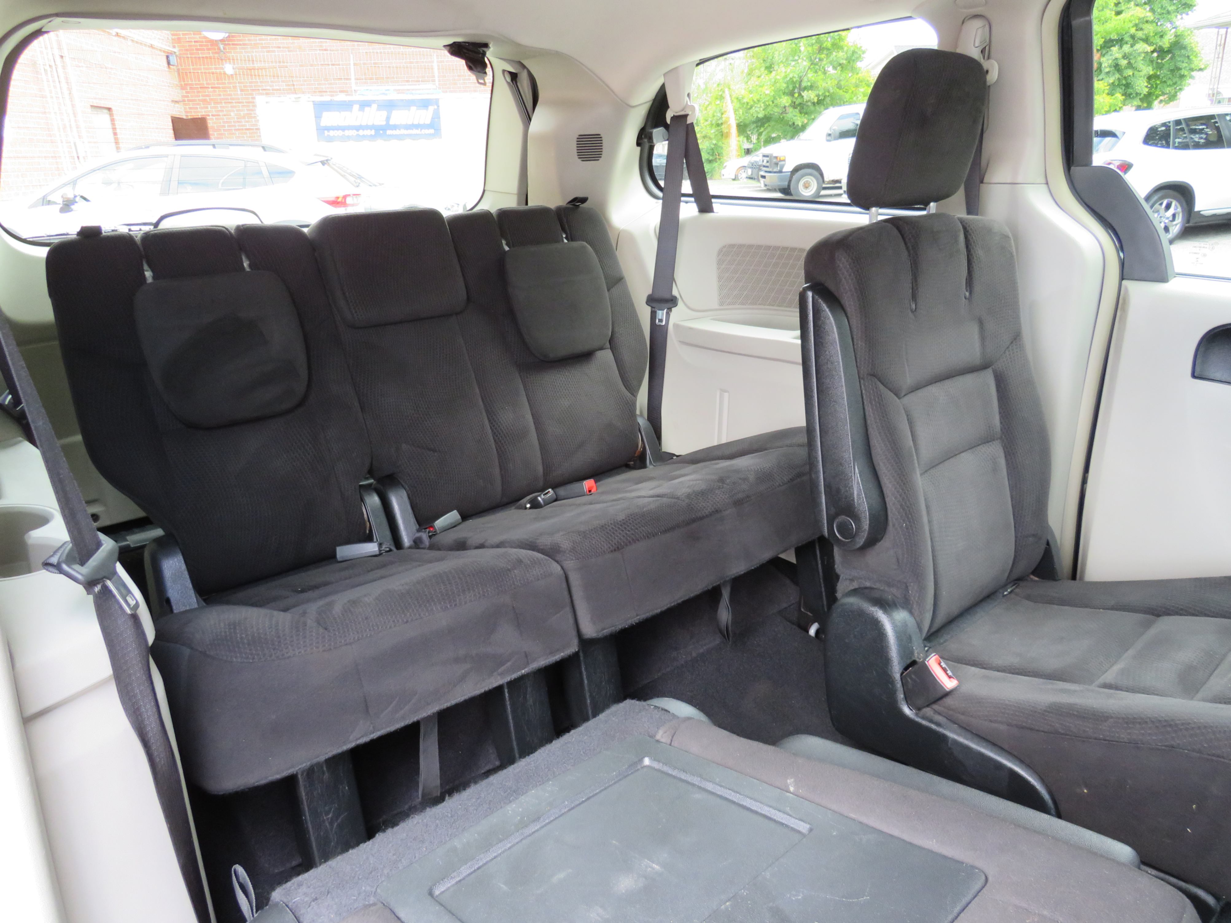 /aspireauto/2015-Chrysler-Town&-3455906934961319.jpg
