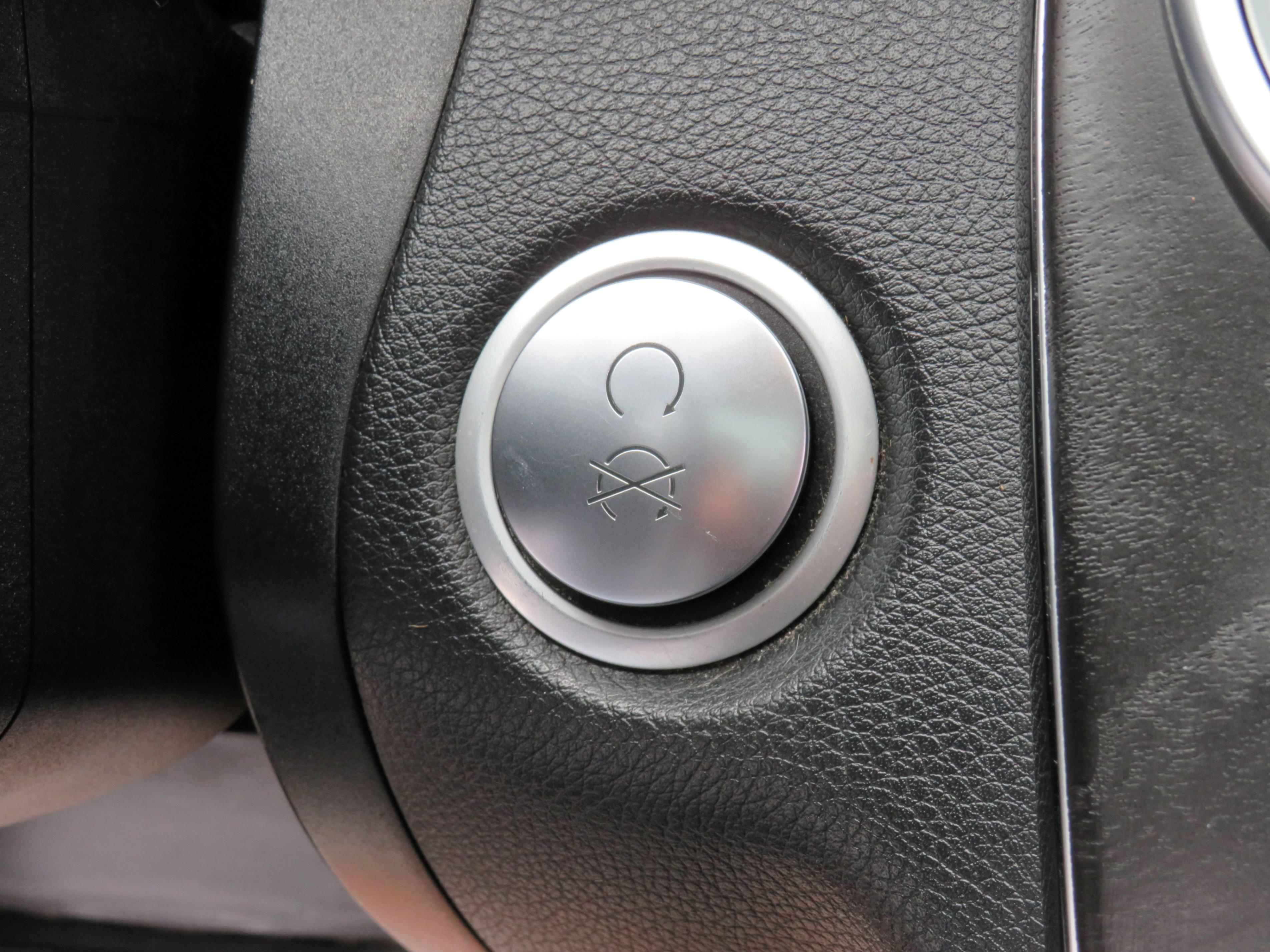 /aspireauto/2015-Mercedes-Benz-C-Class-18429519234644576.jpg