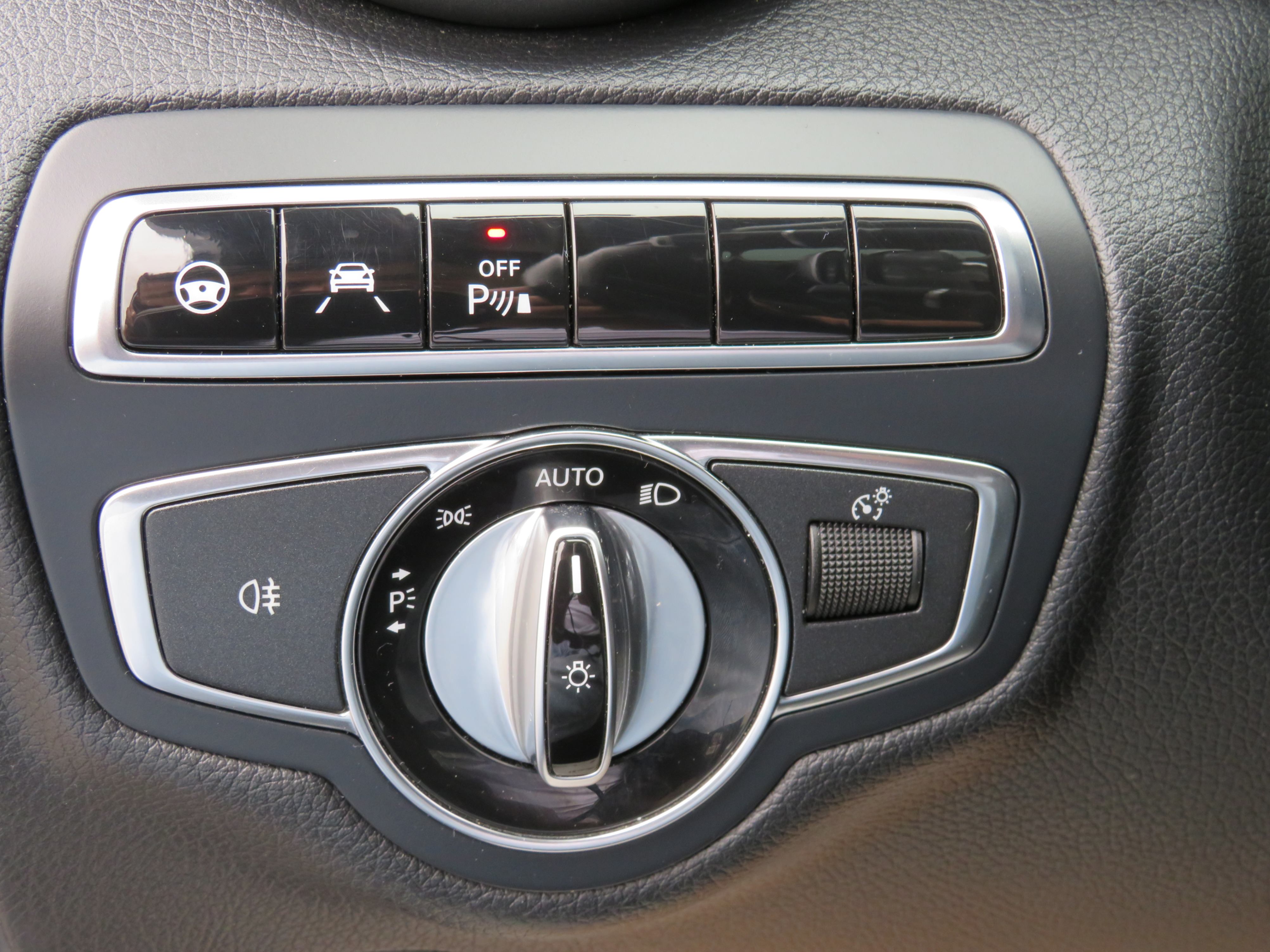 /aspireauto/2015-Mercedes-Benz-C-Class-27597785320045487.jpg