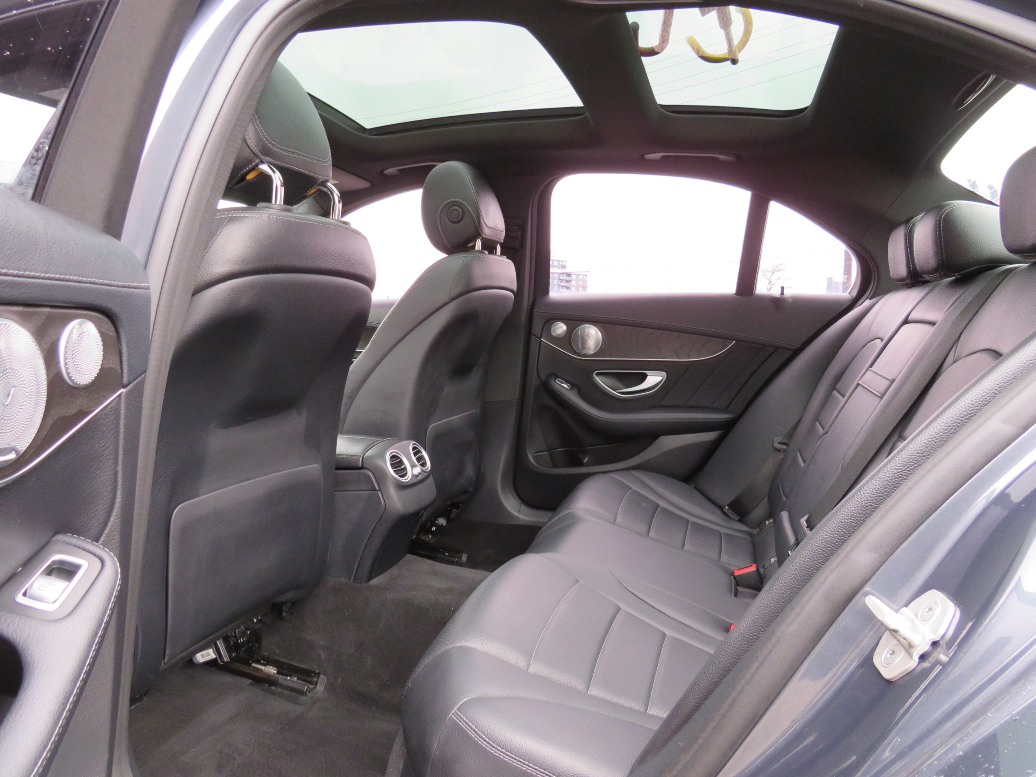 /aspireauto/2015-Mercedes-Benz-C-Class-8250627207936894.jpg