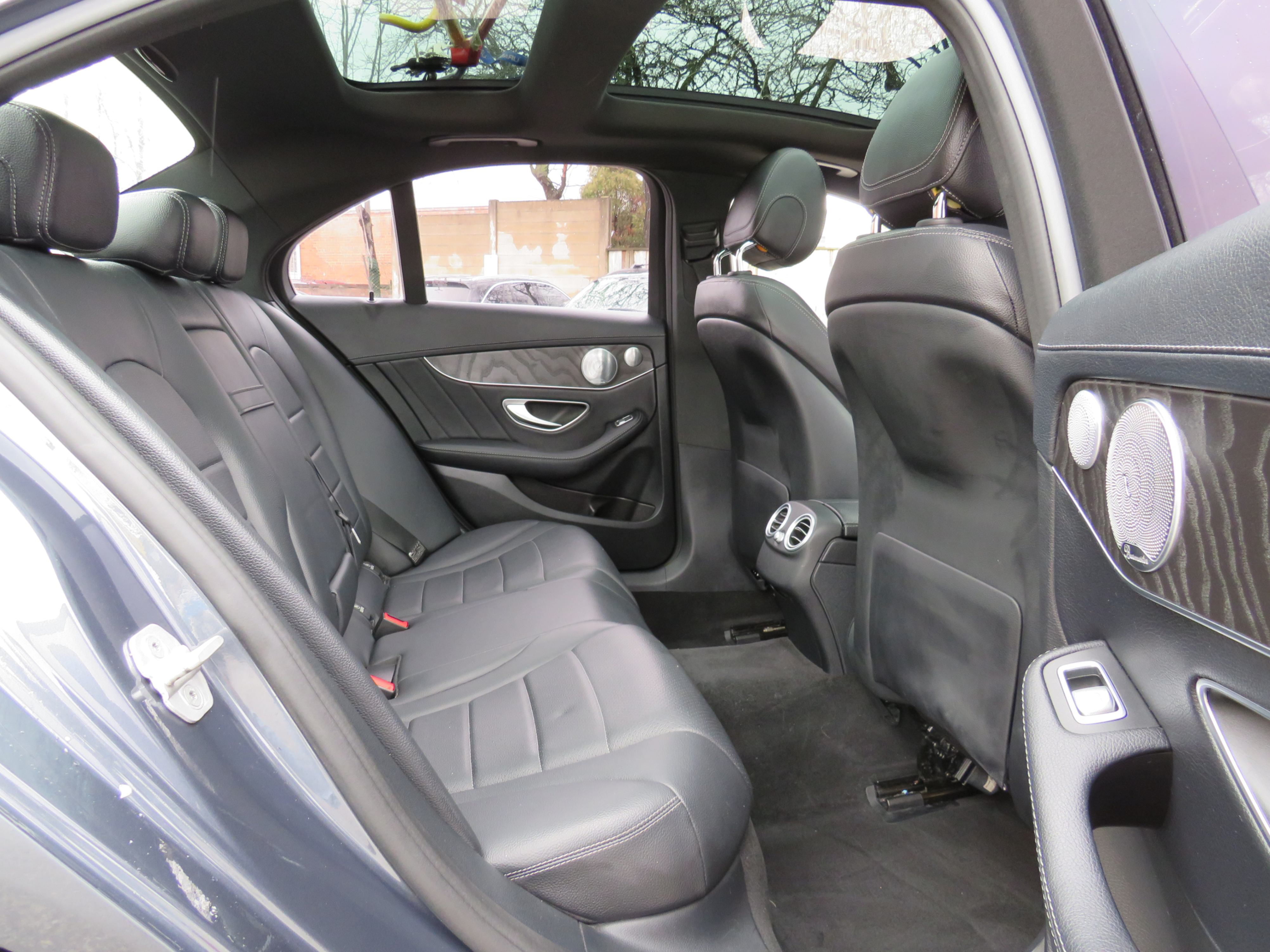 /aspireauto/2015-Mercedes-Benz-C-Class-8830712005520742.jpg