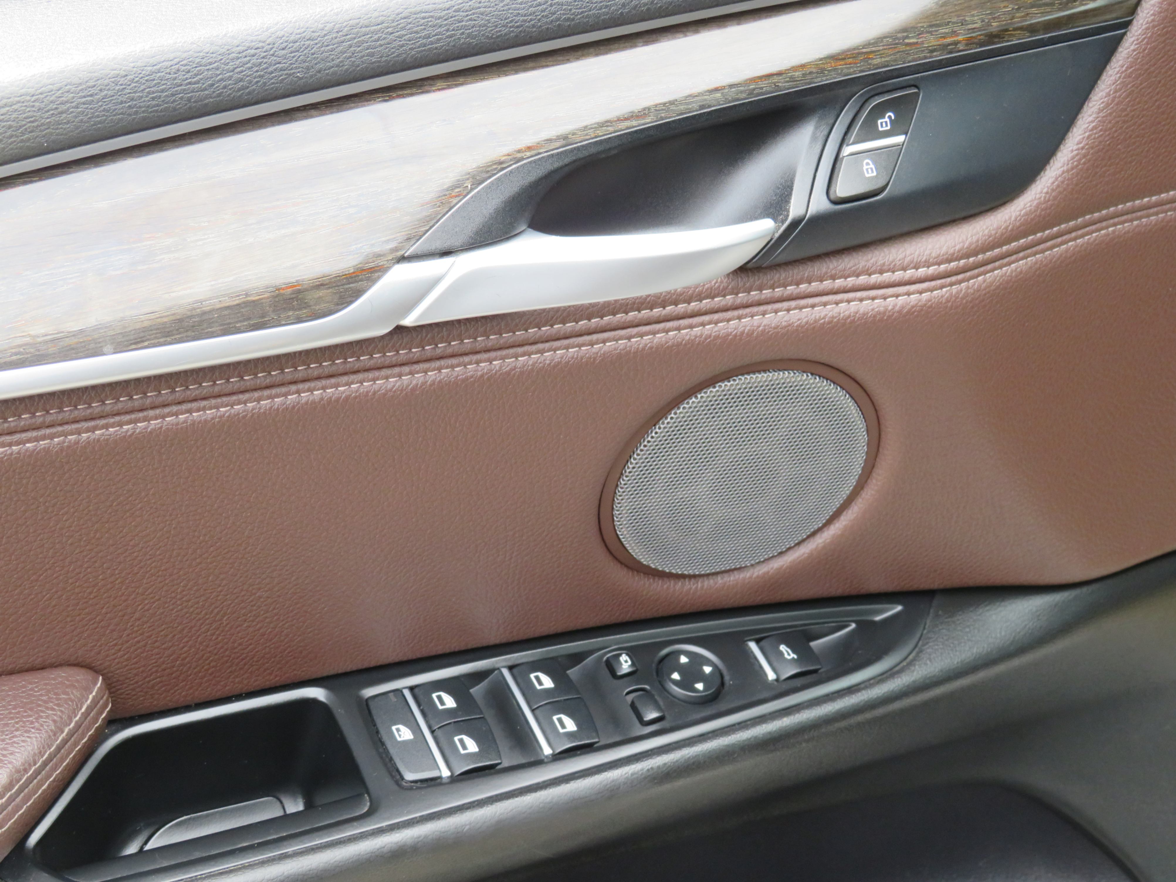 /aspireauto/2016-BMW-X5-15061169433891175.jpg