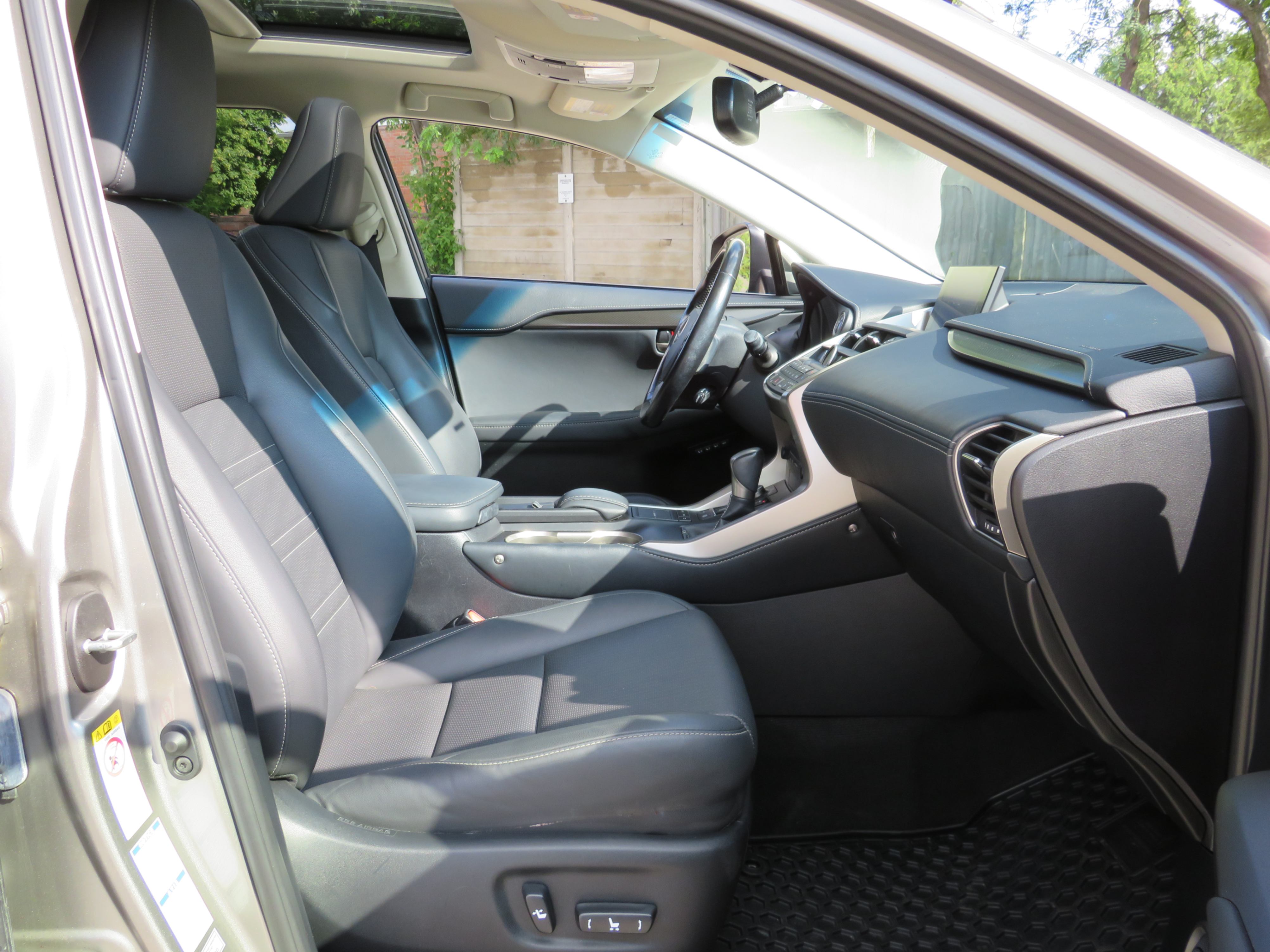 /aspireauto/2016-Lexus-NX300h-06428382551230993.jpg
