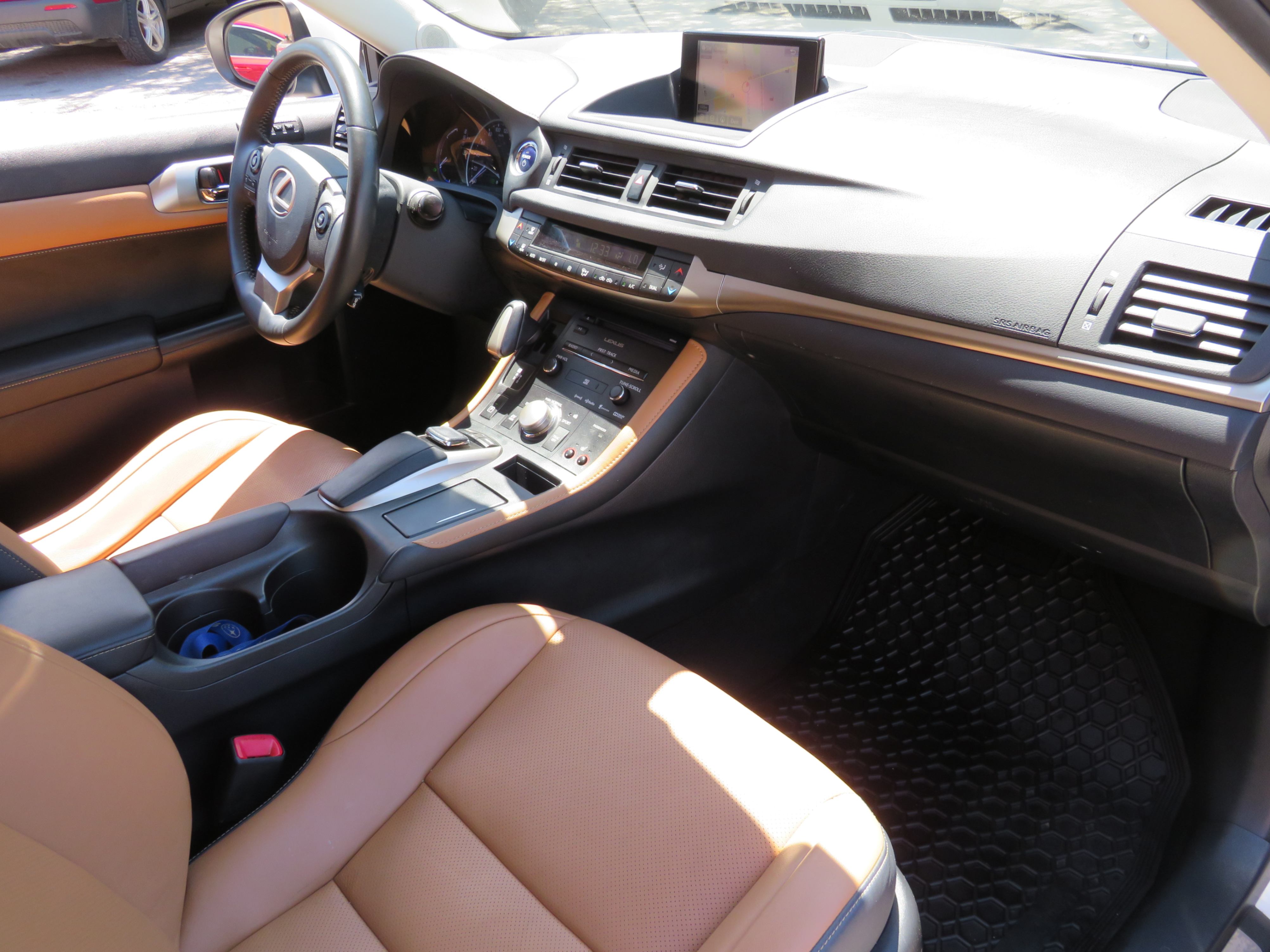 /aspireauto/2017-Lexus-CT200h-3374413462910901.jpg