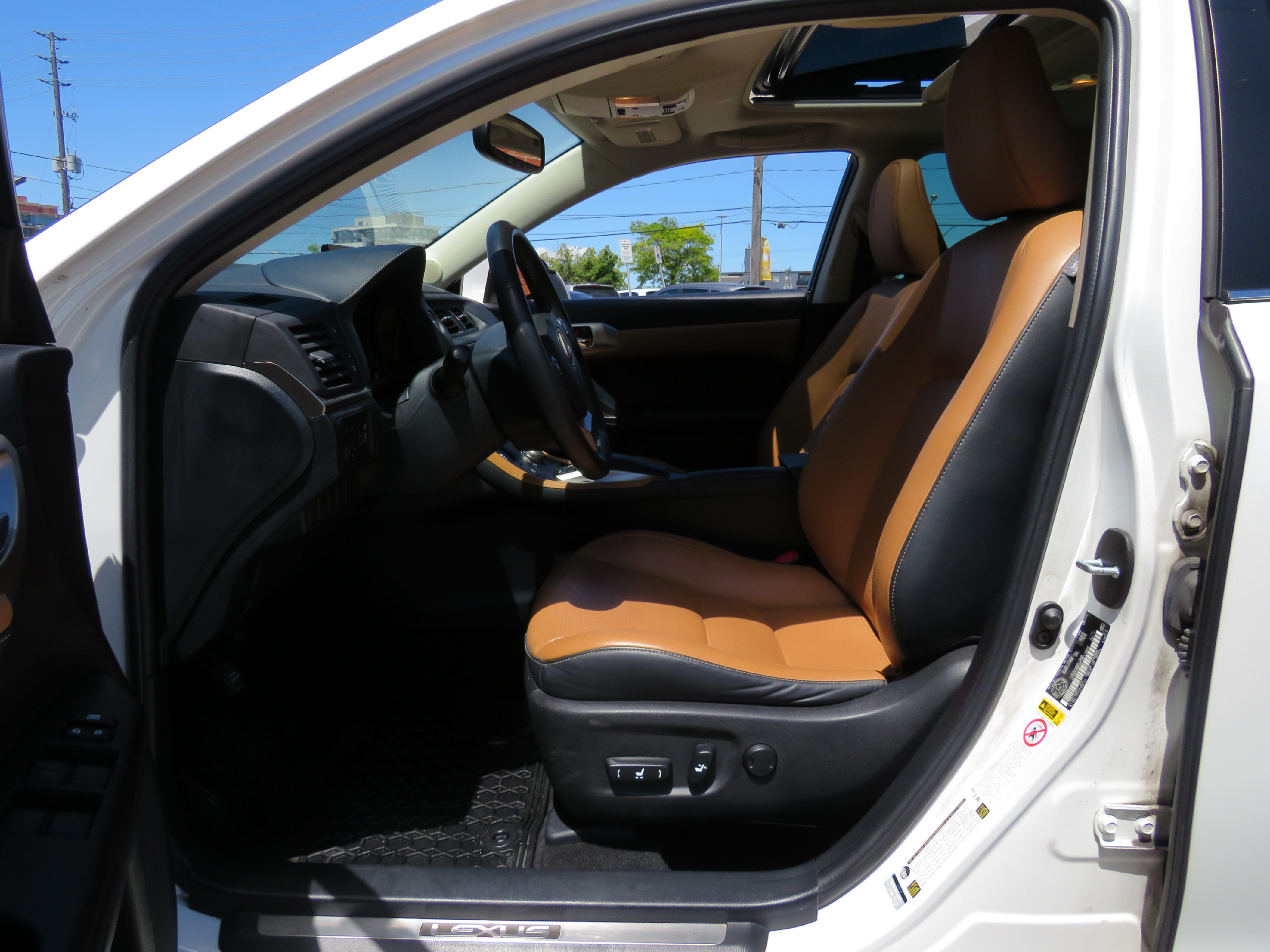 /aspireauto/2017-Lexus-CT200h-5208779937646673.jpg
