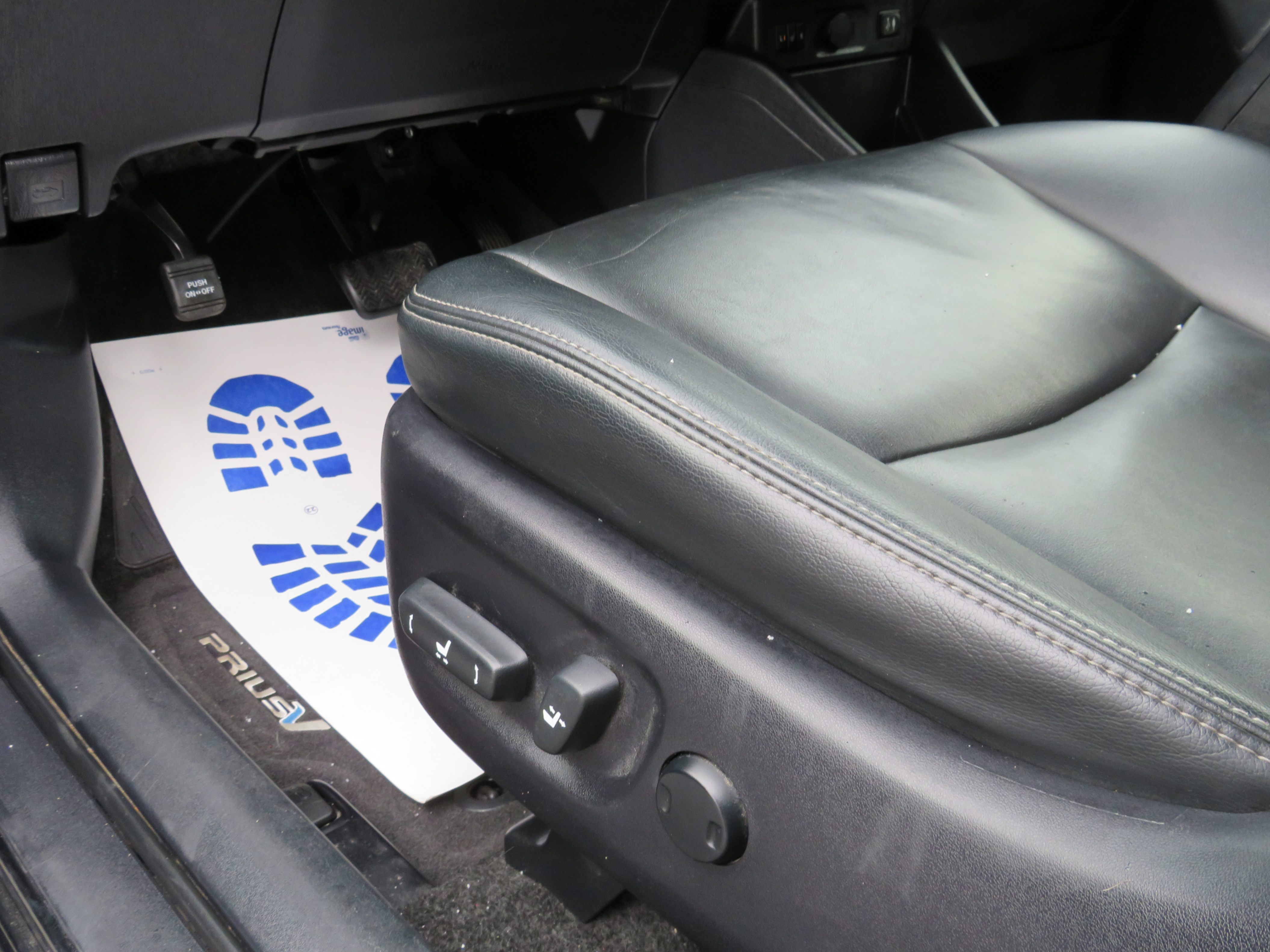 /aspireauto/2017-Toyota-Priusv-494216460985639.jpg
