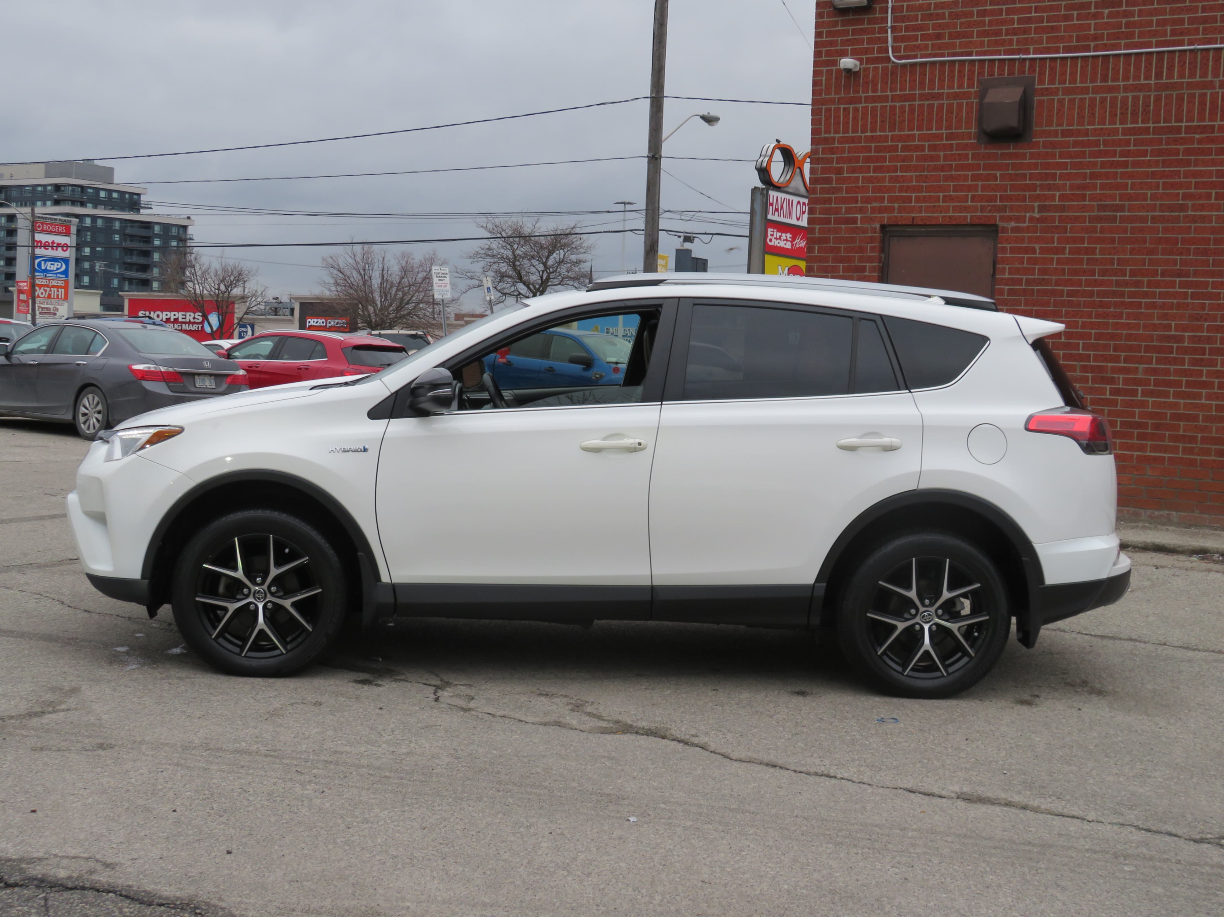/aspireauto/2017-Toyota-RAV4Hybrid-8720202873420975.jpg