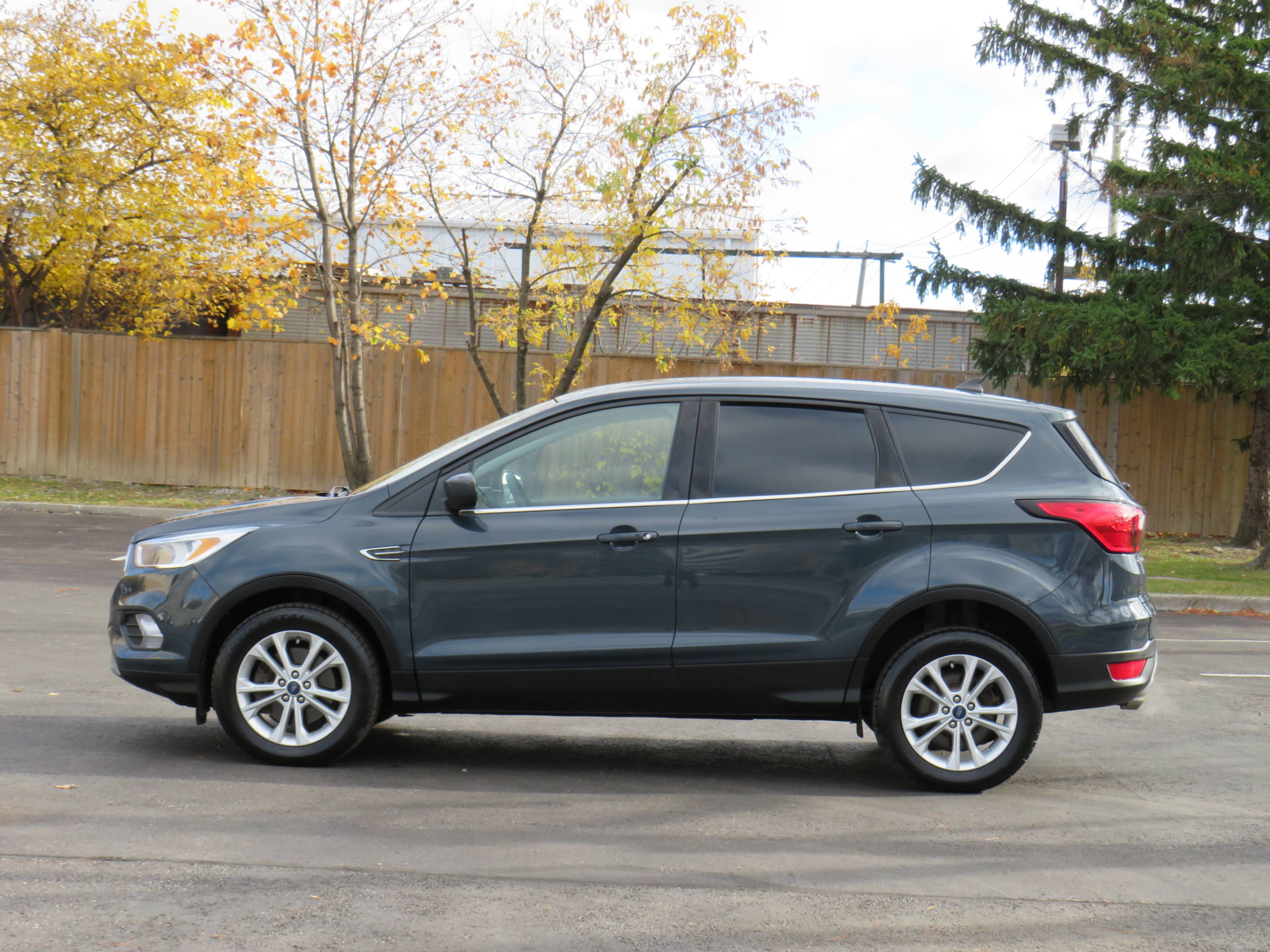/aspireauto/2019-Ford-Escape-5744299270183728.jpg