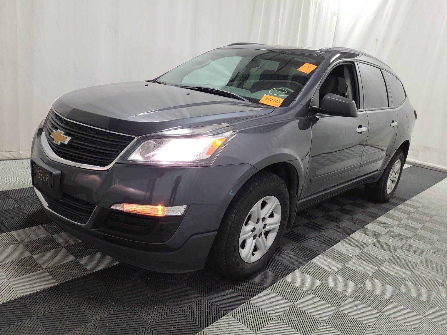 2013 Chevrolet Traverse AWD 4dr LS