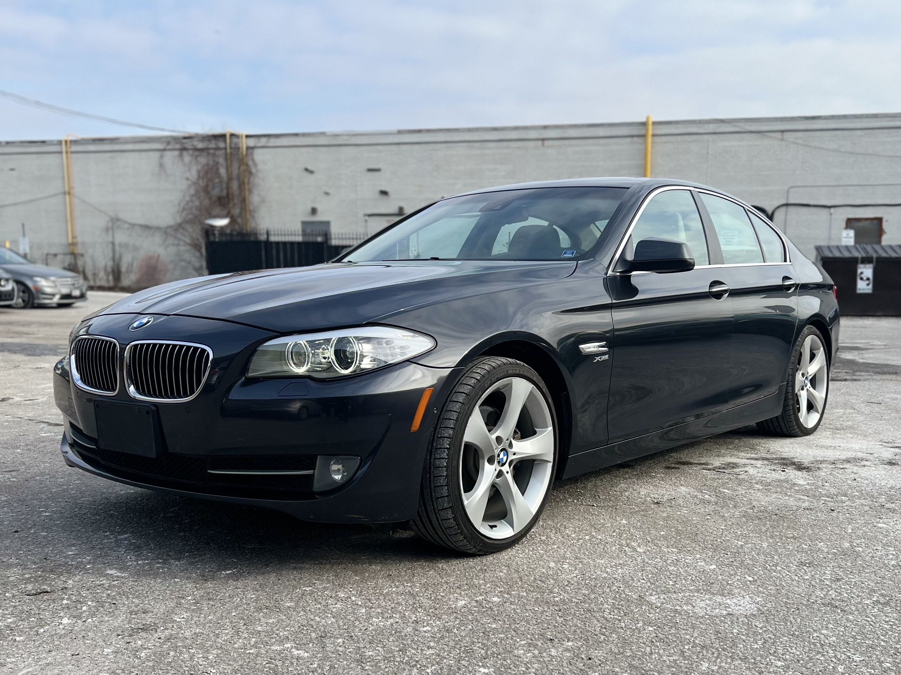 /autocainc/2011-BMW-5Series-8544118098375326.jpg