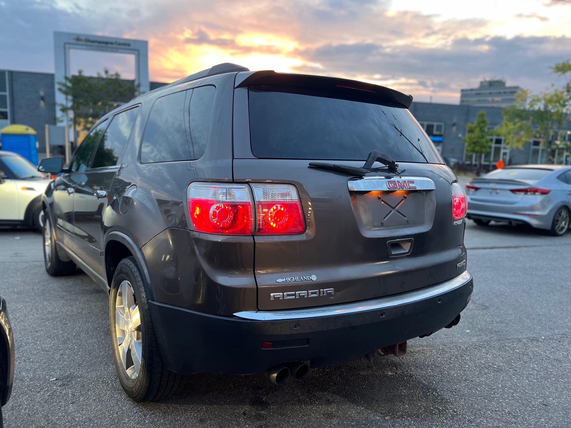 /autocainc/2011-GMC-Acadia-2472354356785018.jpg