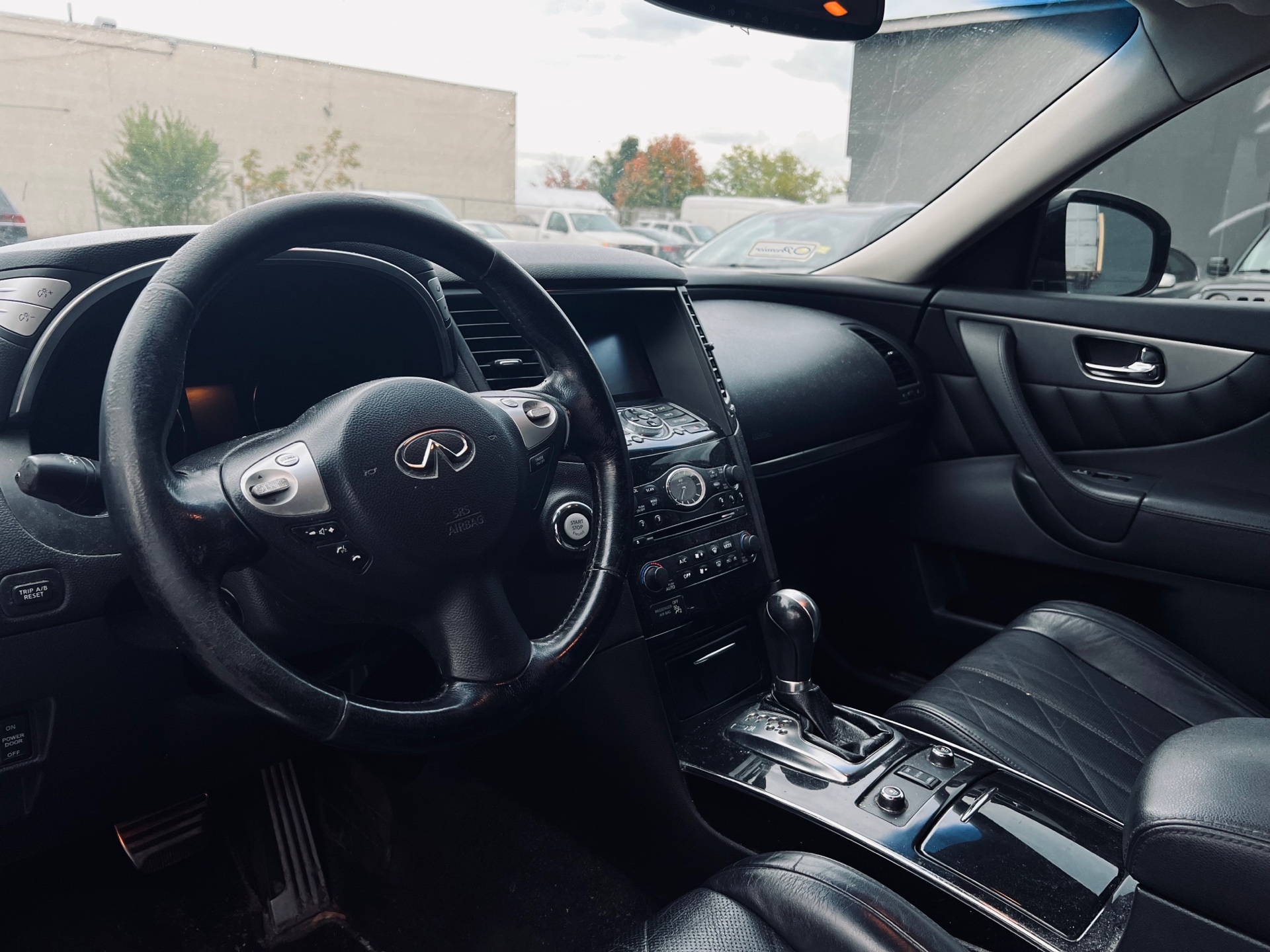 /autocainc/2011-INFINITI-FX35-12723906959011444.jpg