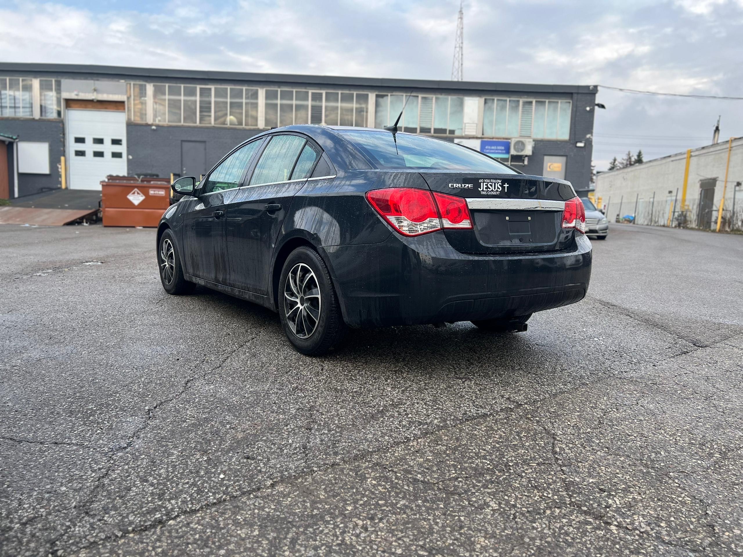 /autocainc/2012-Chevrolet-Cruze-22016028973382262.jpg