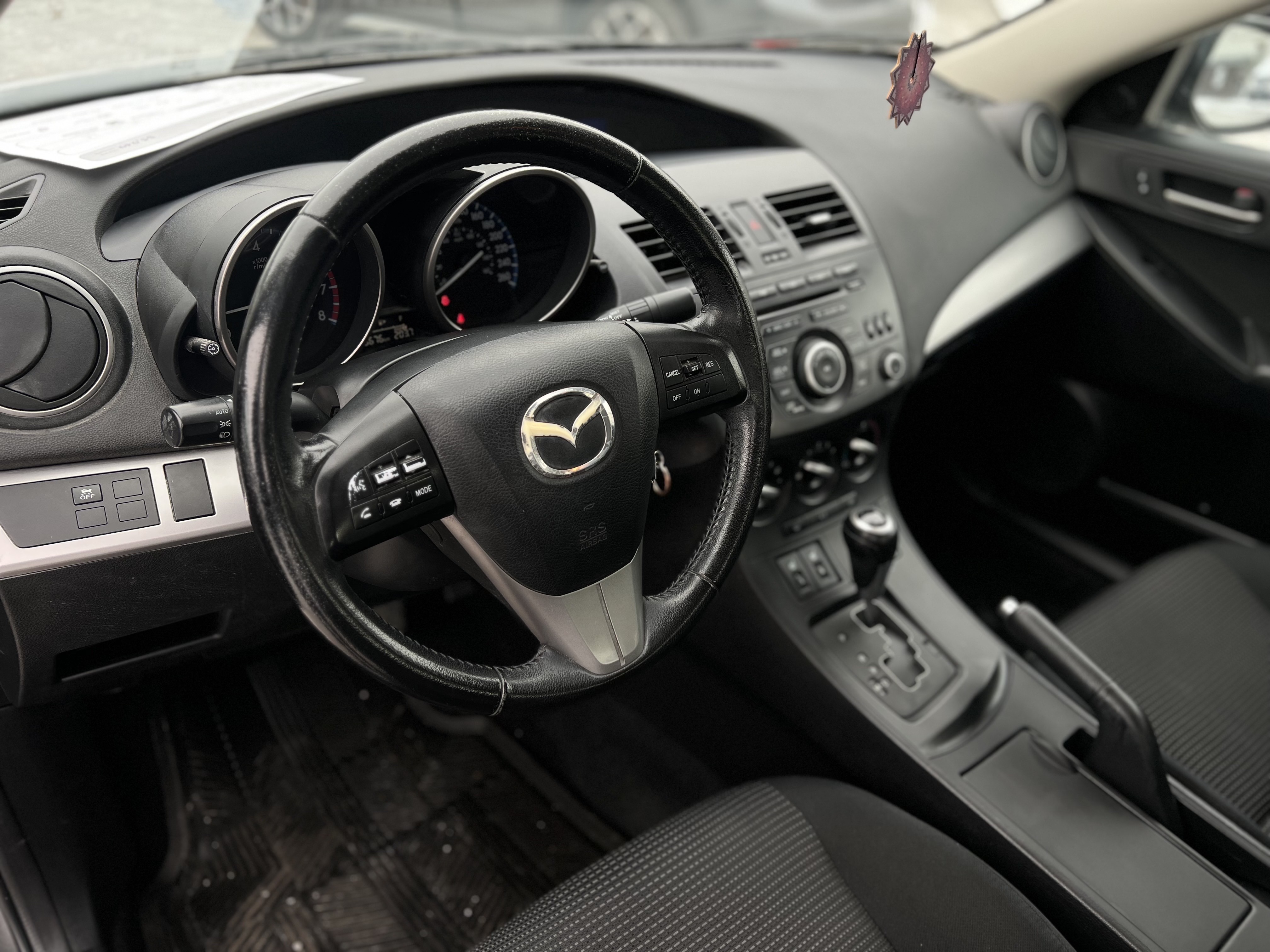/autocainc/2012-Mazda-Mazda3-43314362449636623.jpg