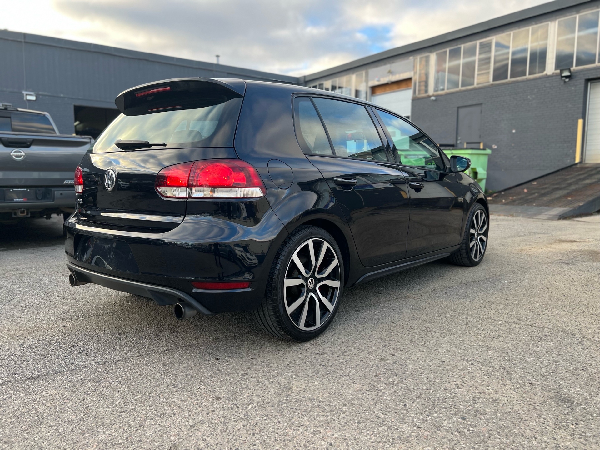 /autocainc/2012-Volkswagen-GolfGTI-8579707335185747.jpg