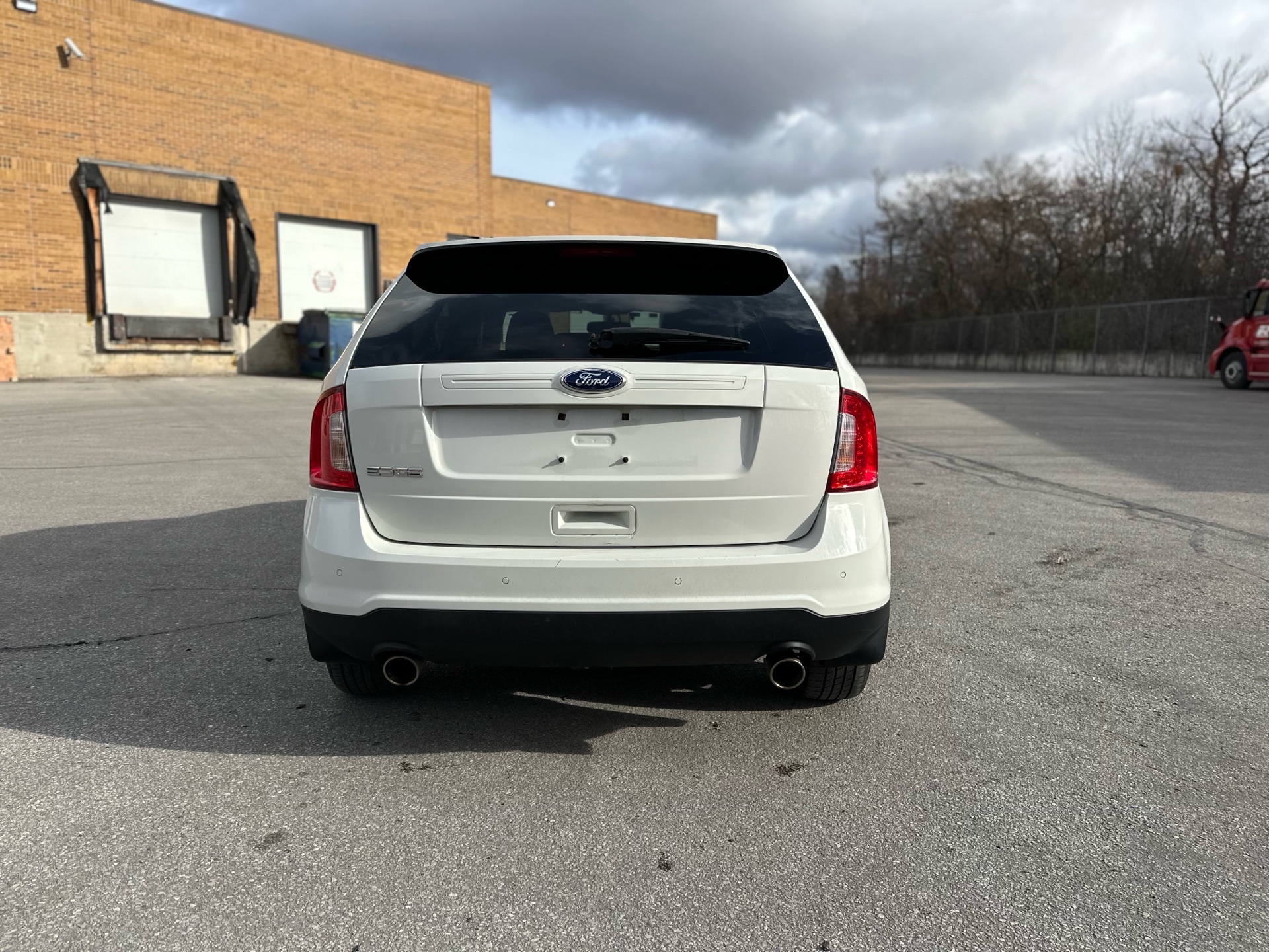 /autocainc/2013-Ford-Edge-43346468699844976.jpg