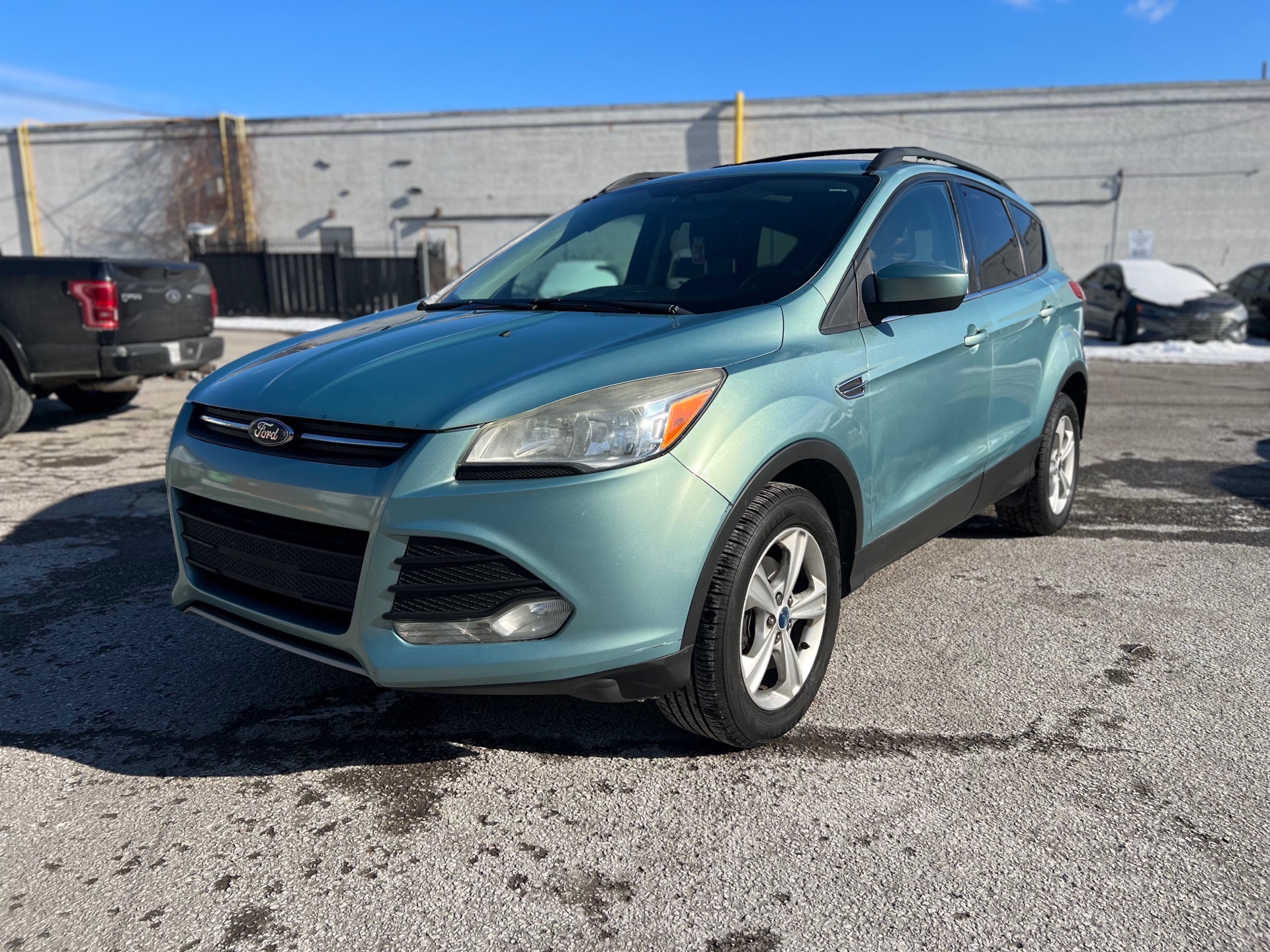 /autocainc/2013-Ford-Escape-32625471583901455.jpg