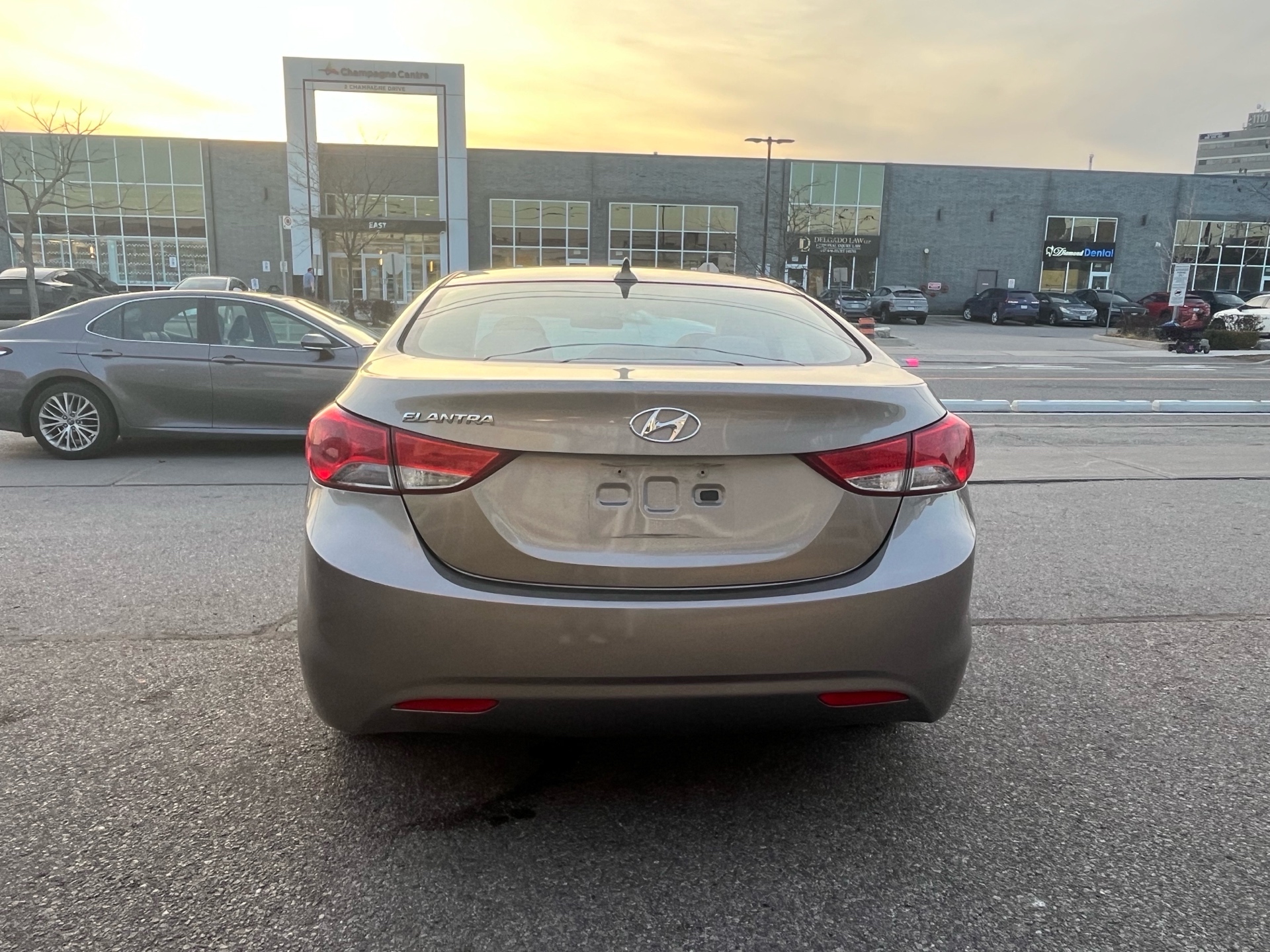 /autocainc/2013-Hyundai-Elantra-48078078319379025.jpg