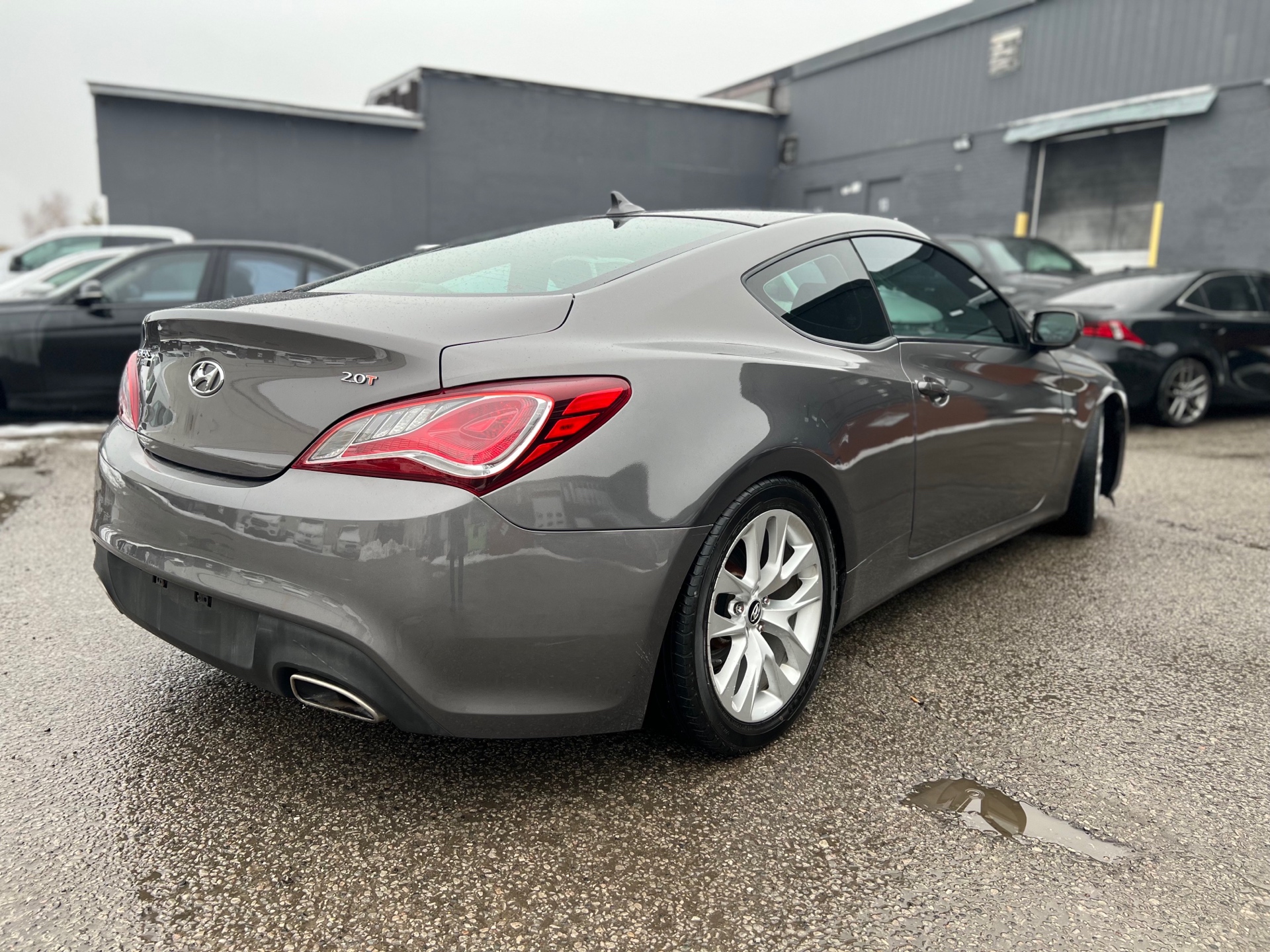 /autocainc/2013-Hyundai-Genesis-042703655200248214.jpg