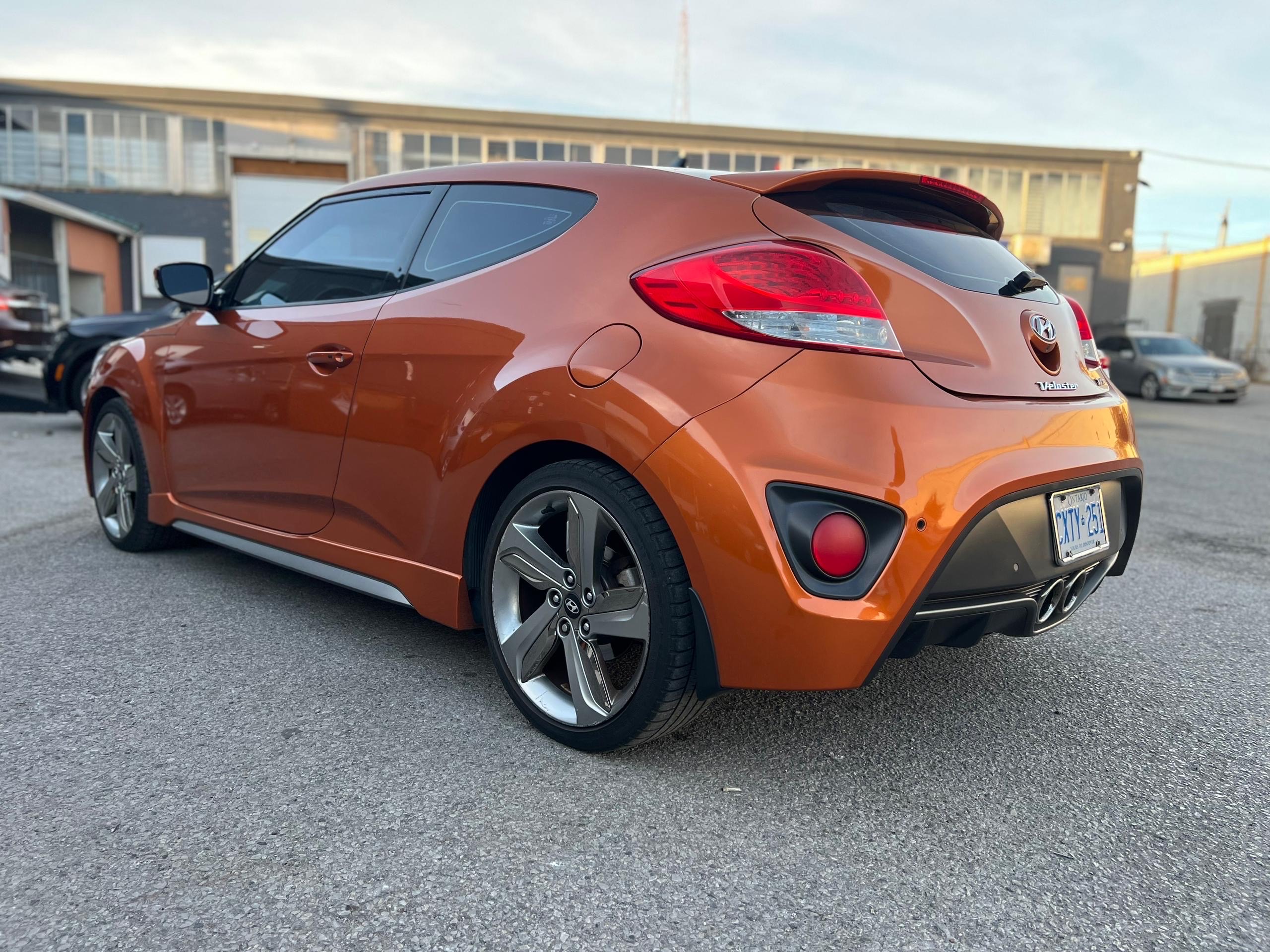/autocainc/2013-Hyundai-Veloster-14327620836985155.jpg