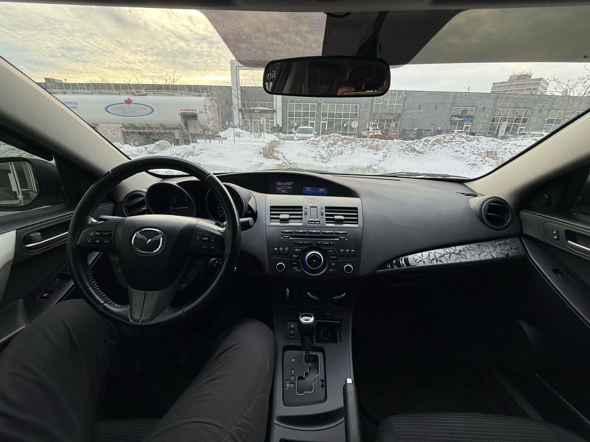 /autocainc/2013-Mazda-Mazda3-5899775013210558.jpg