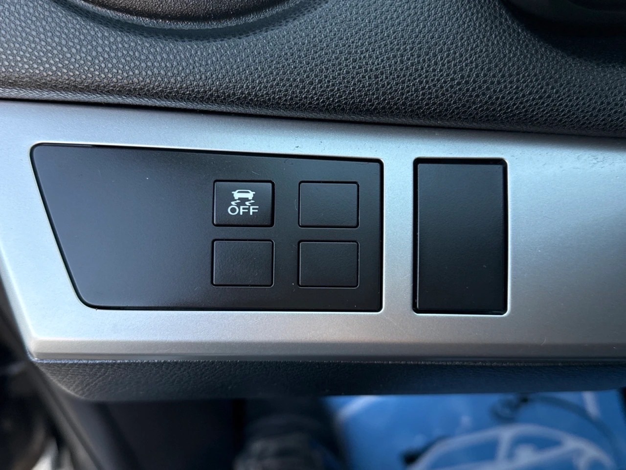 /autocainc/2013-Mazda-Mazda3-659304066470376.jpg