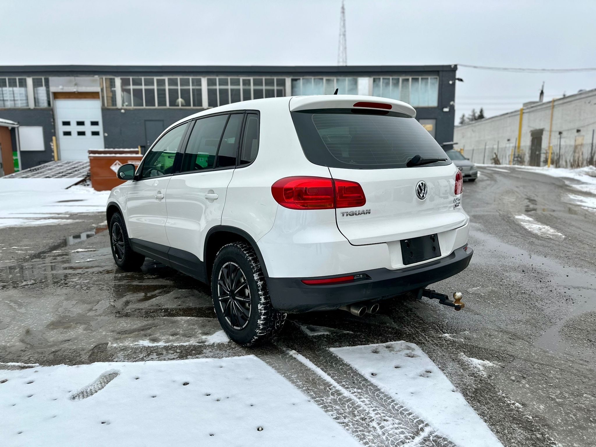 /autocainc/2013-Volkswagen-Tiguan-8181258371056512.jpg