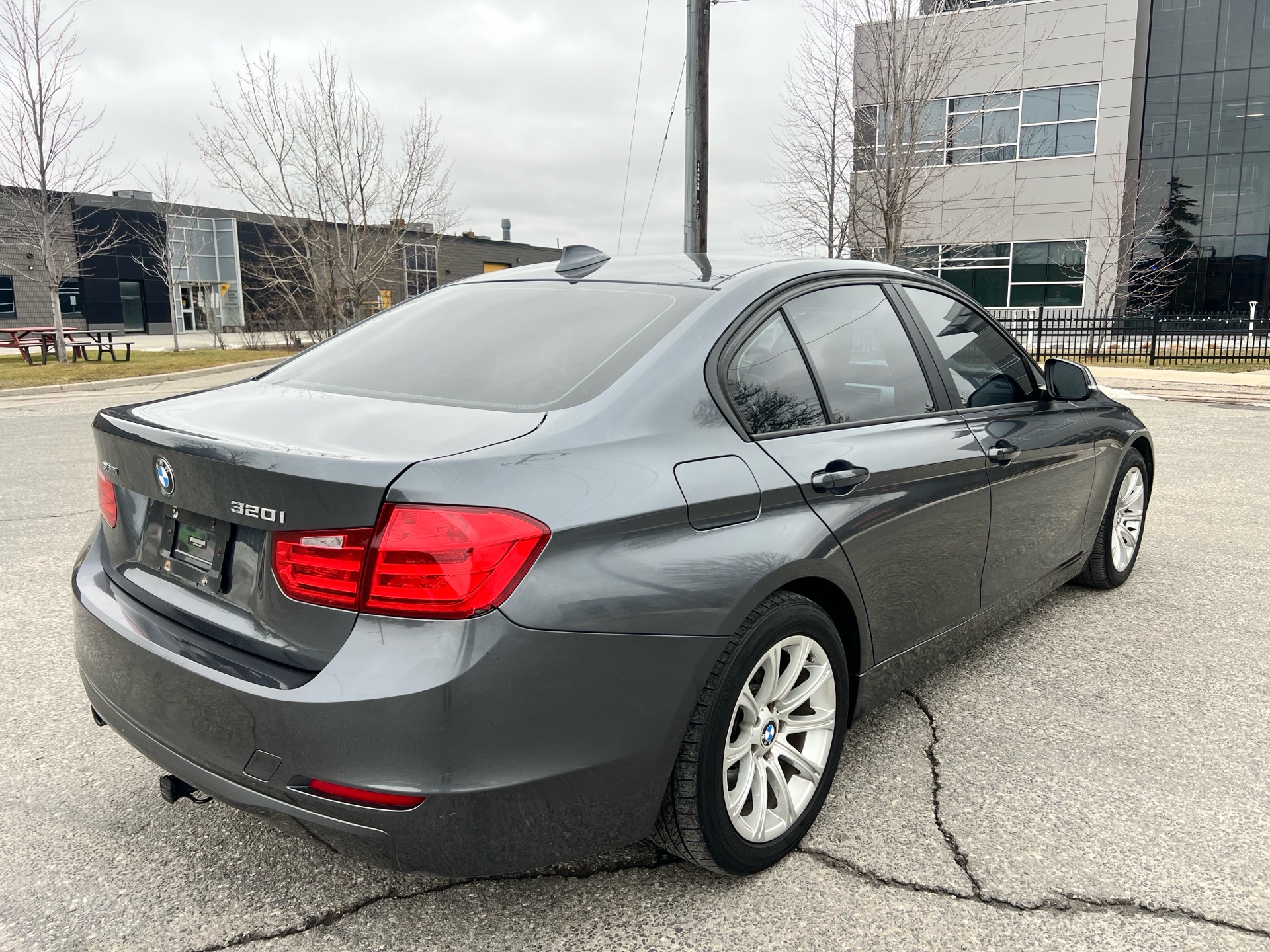 /autocainc/2014-BMW-3-Series-39125211027828666.jpg