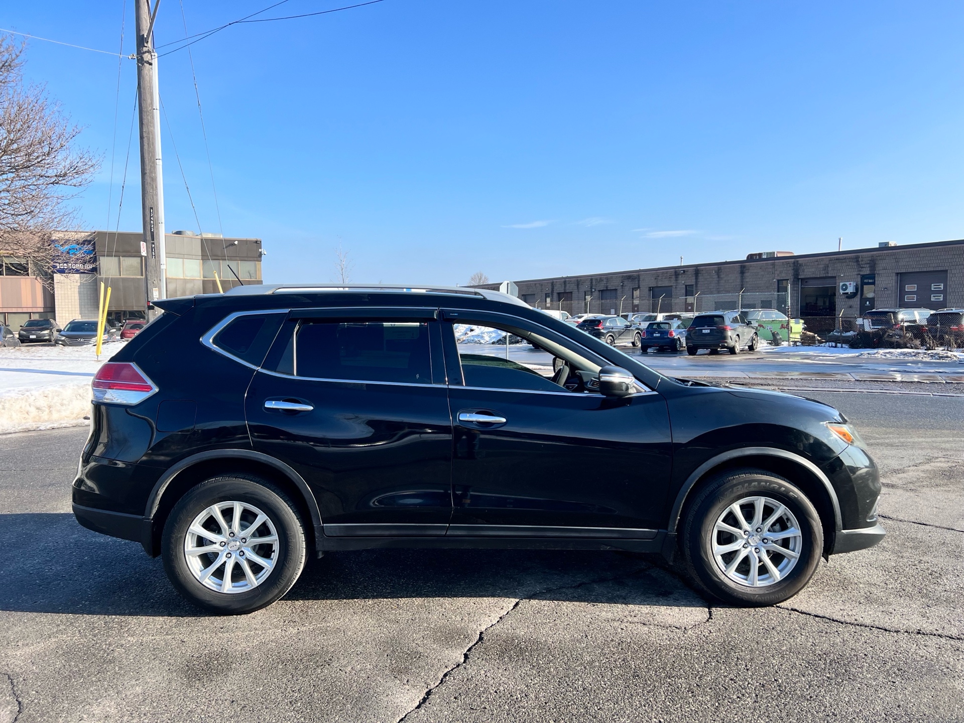 /autocainc/2014-Nissan-Rogue-01713789422824319.jpg