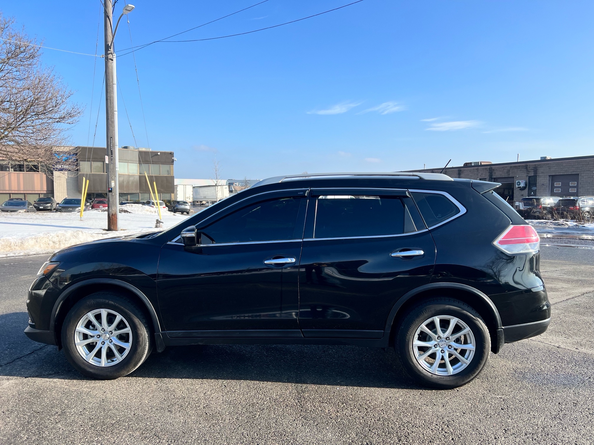 /autocainc/2014-Nissan-Rogue-571815983032367.jpg
