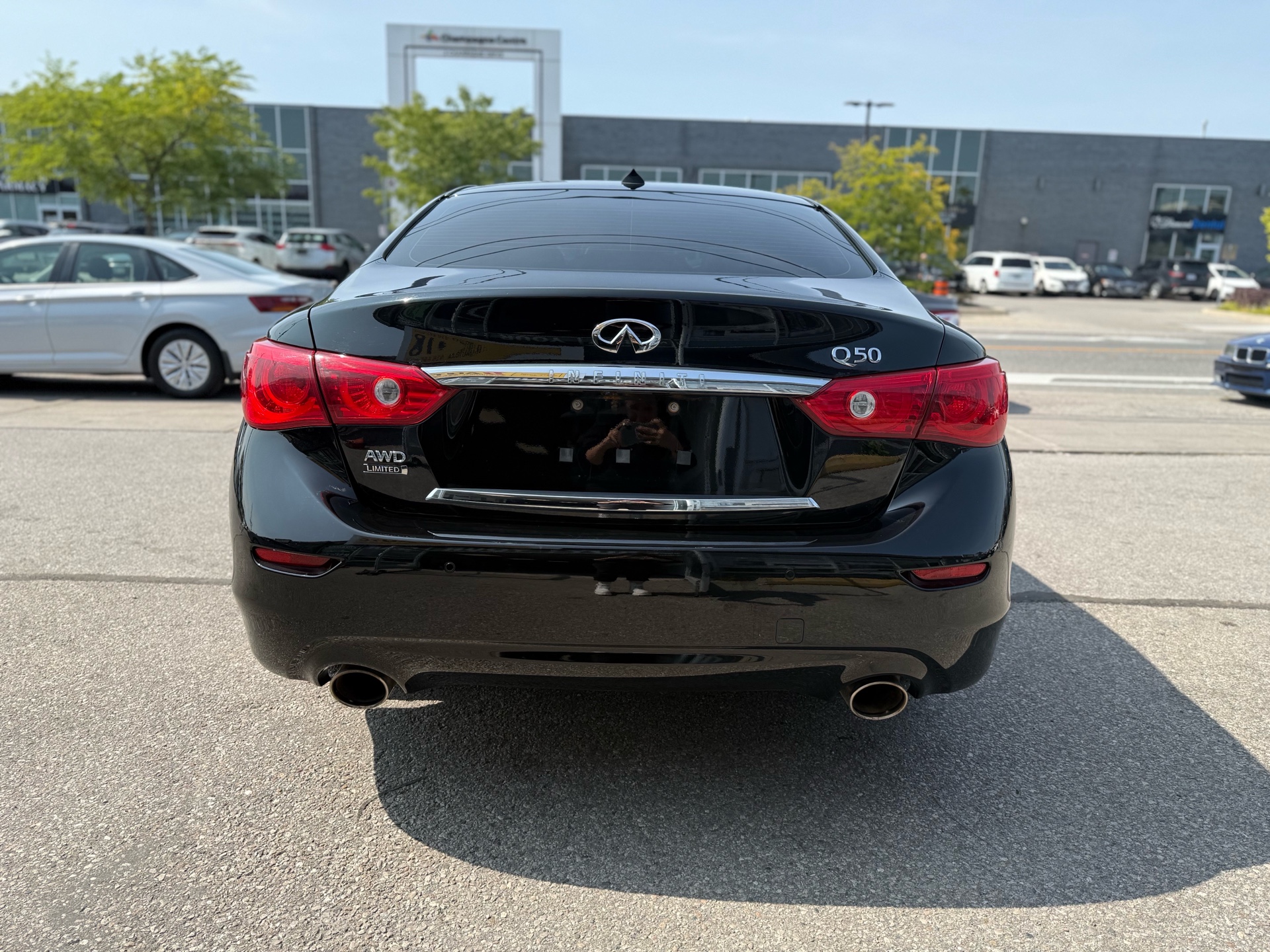 /autocainc/2015-INFINITI-Q50-18478200468828265.jpg