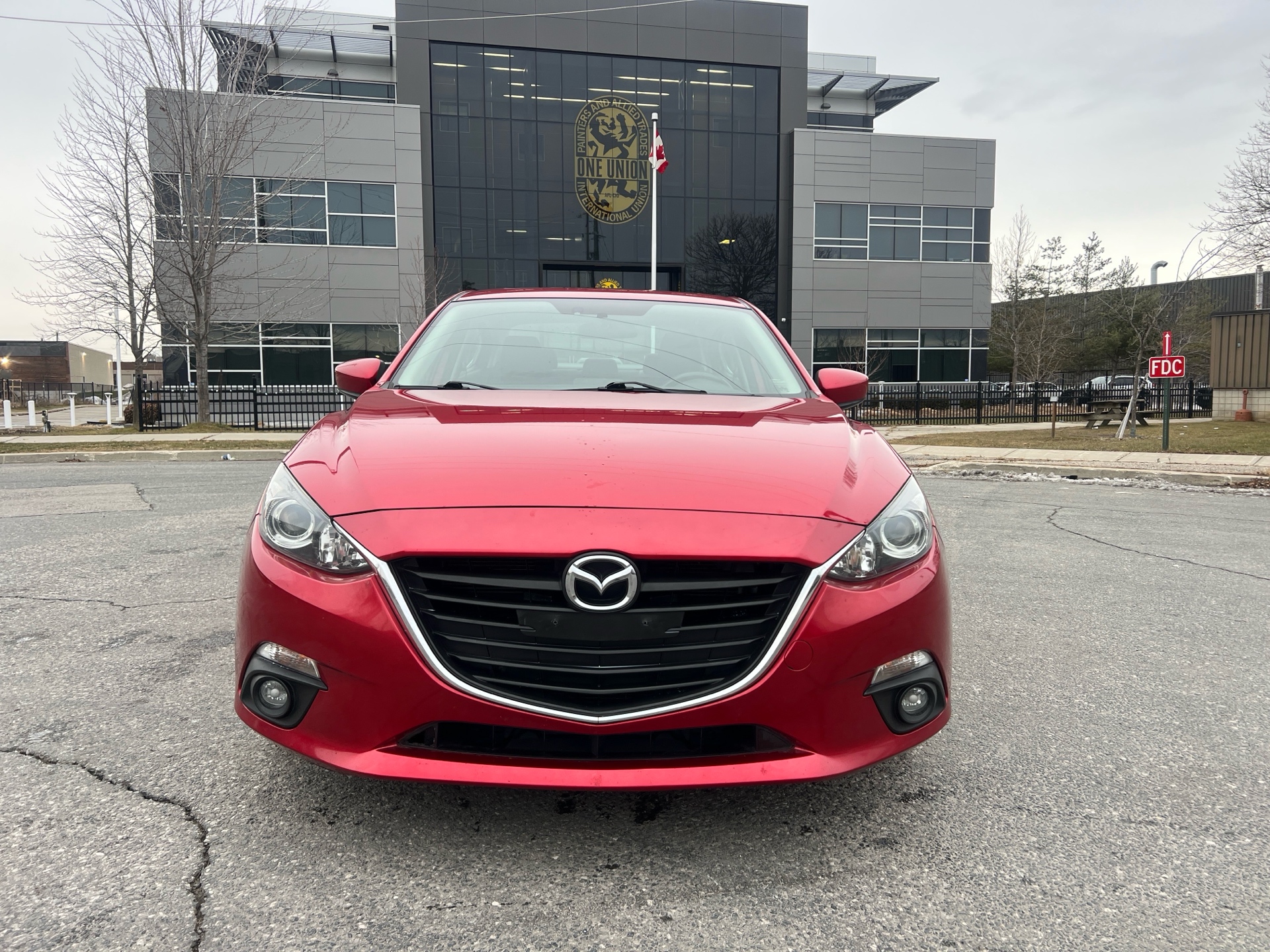 /autocainc/2015-Mazda-Mazda3-7089341244216543.jpg