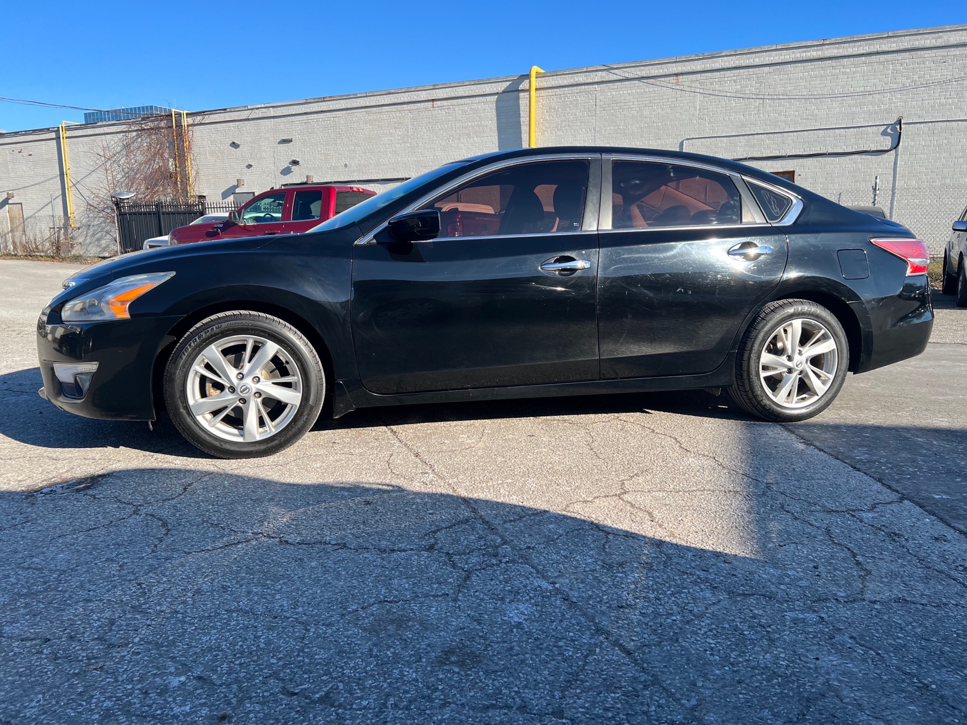/autocainc/2015-Nissan-Altima-10141339394185422.jpg