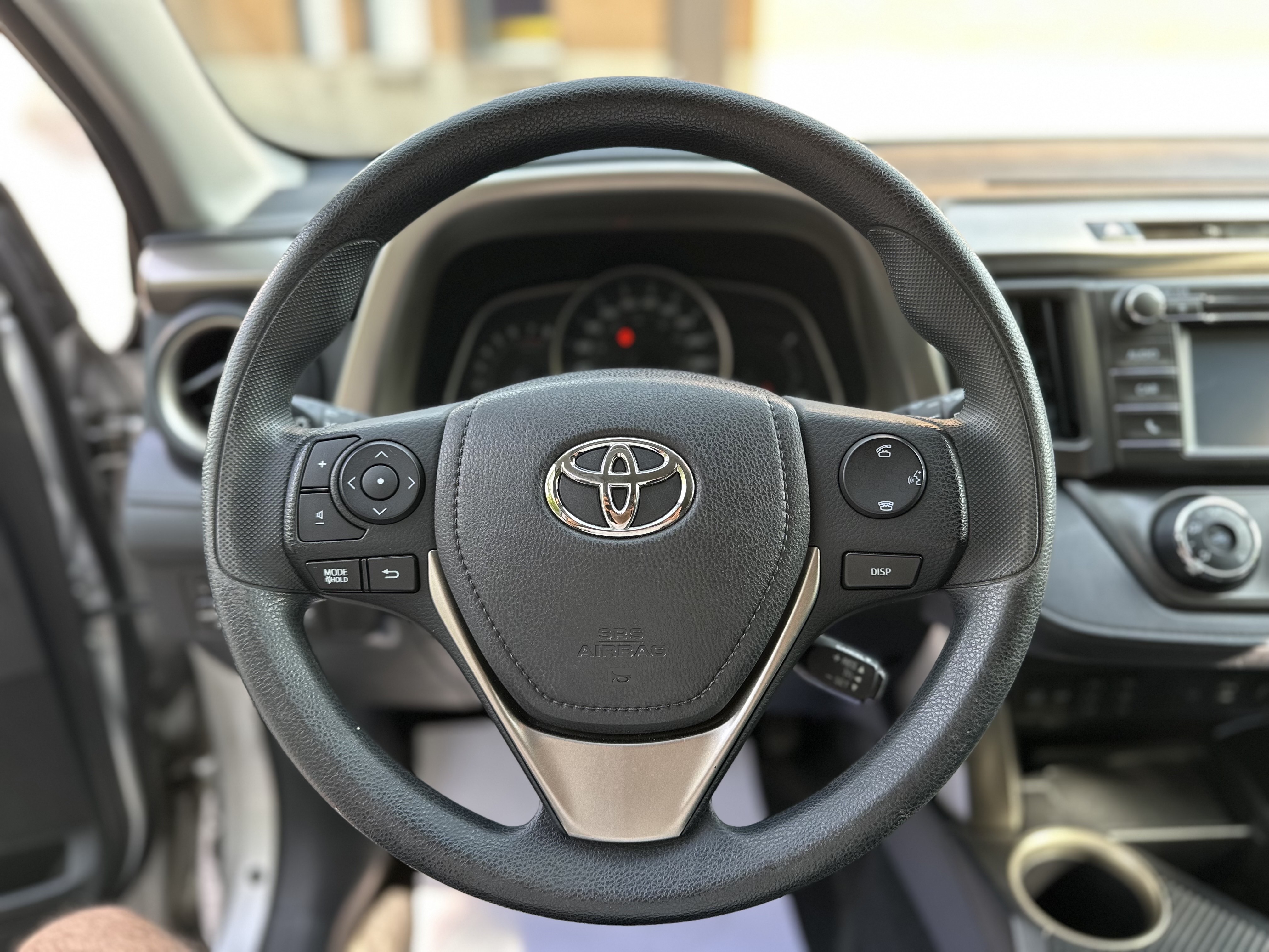 /autocainc/2015-Toyota-RAV4-6482593813419362.jpg