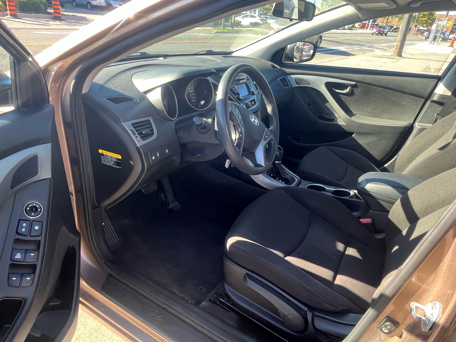 /autocainc/2016-Hyundai-Elantra-4924369191999125.jpg