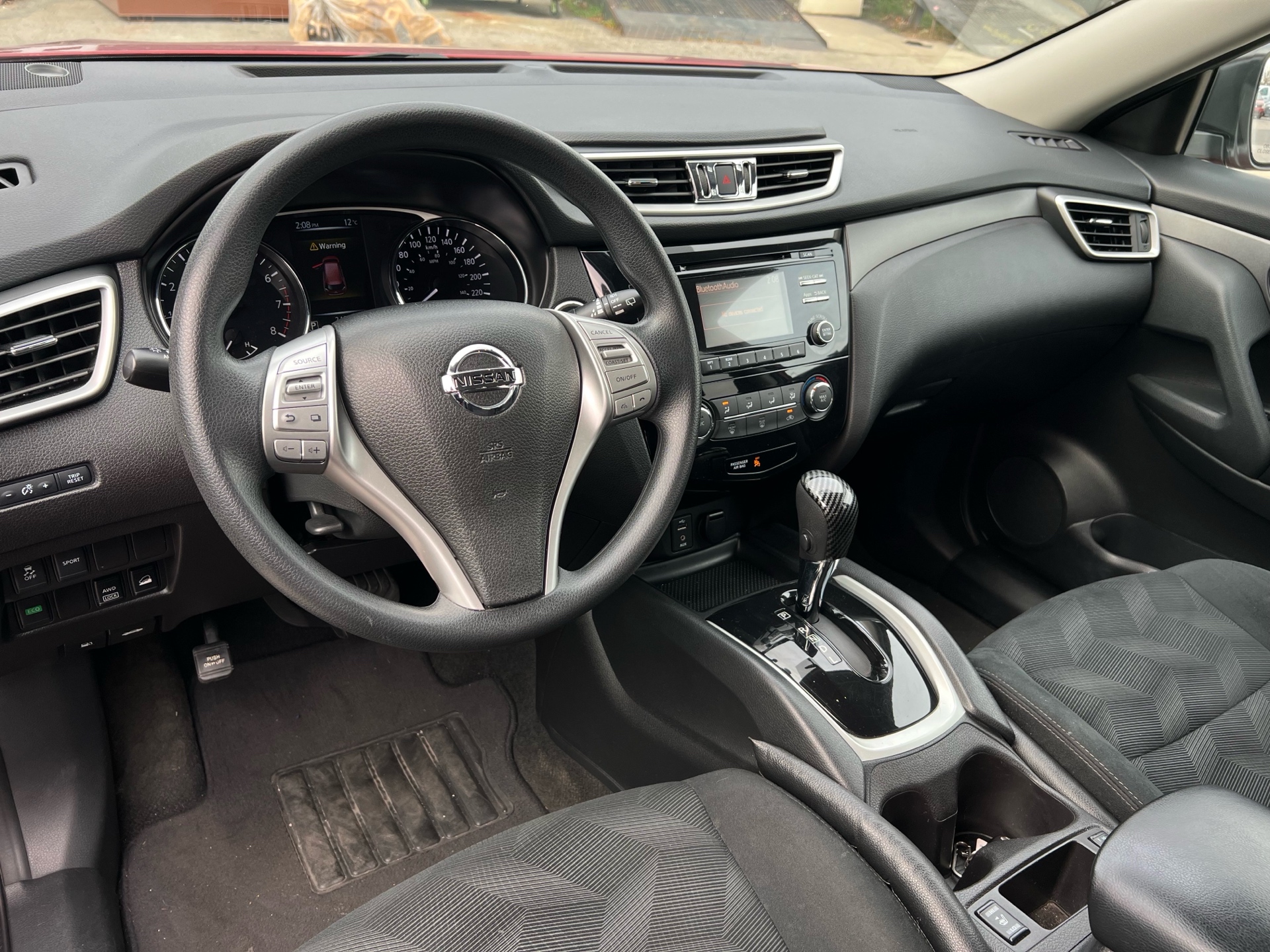 /autocainc/2016-Nissan-Rogue-7366973457016646.jpg