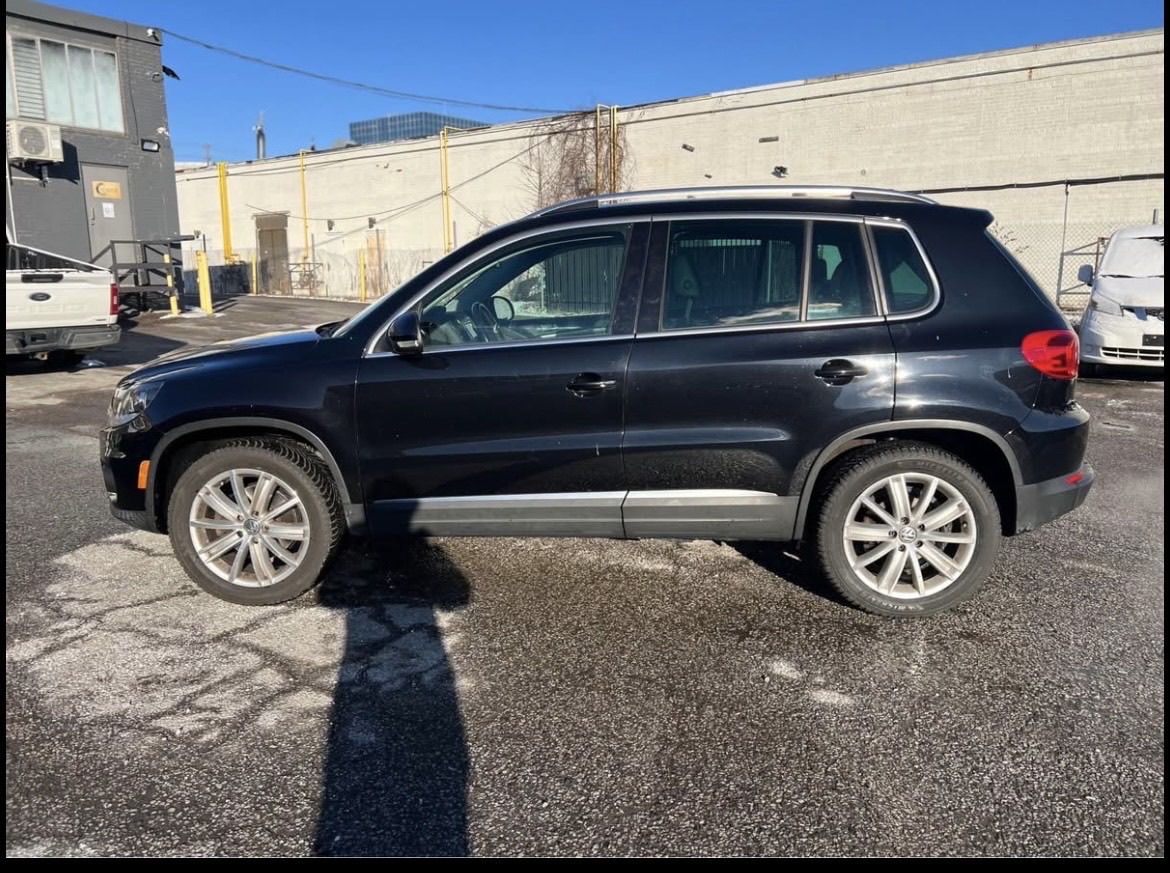 /autocainc/2016-Volkswagen-Tiguan-862328953459373.jpg