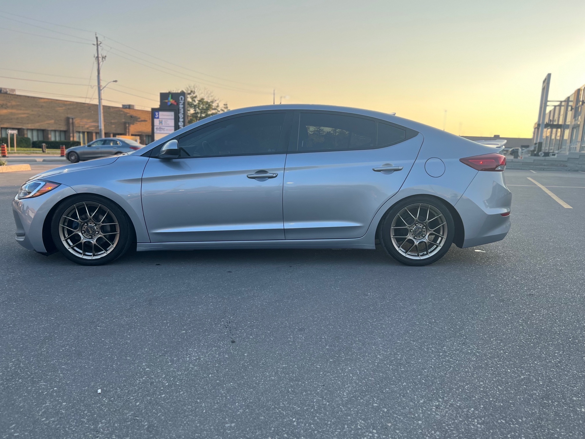 /autocainc/2017-HYUNDAI-ELANTRA-1358321147126209.jpg